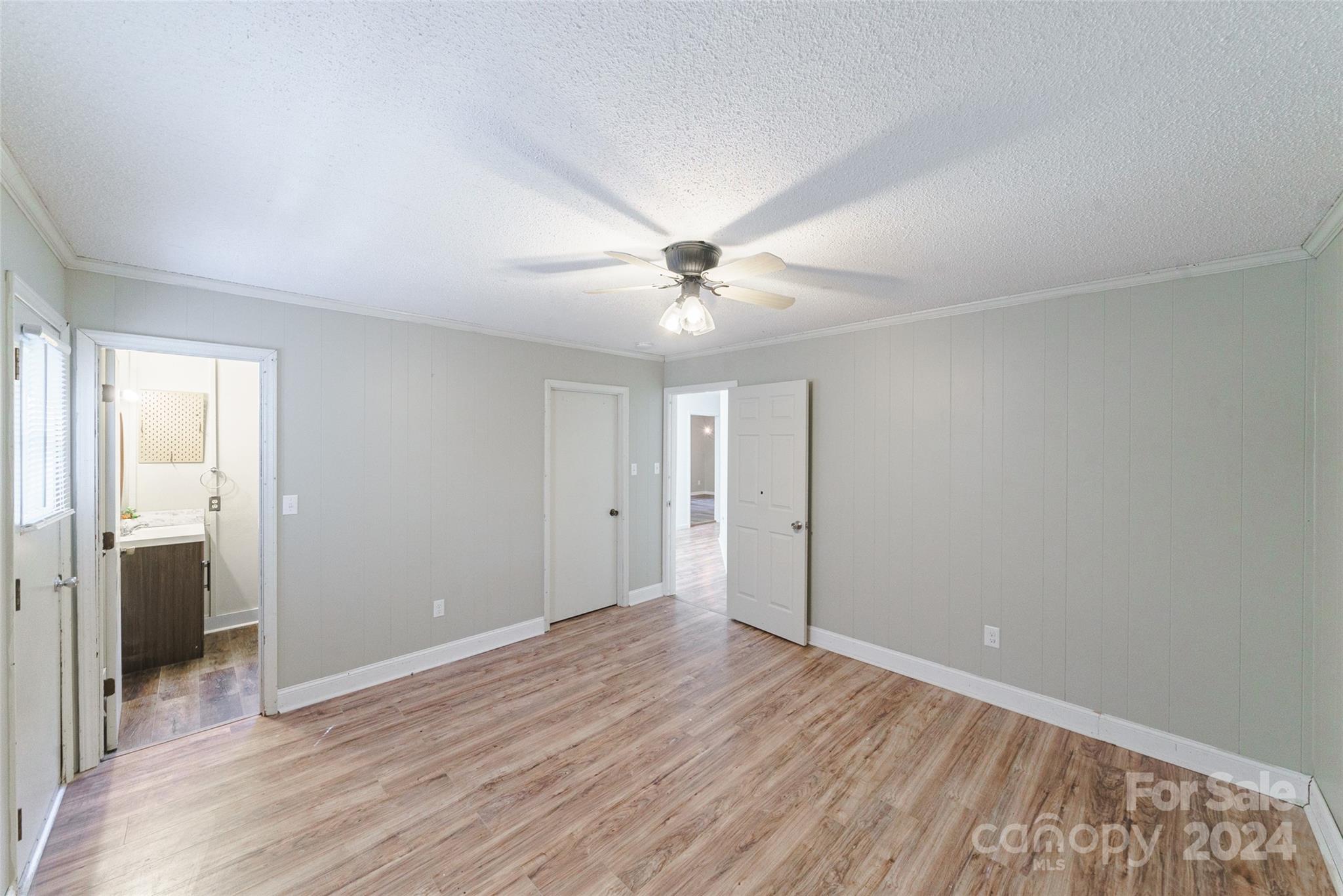 Hills Dell - Residential