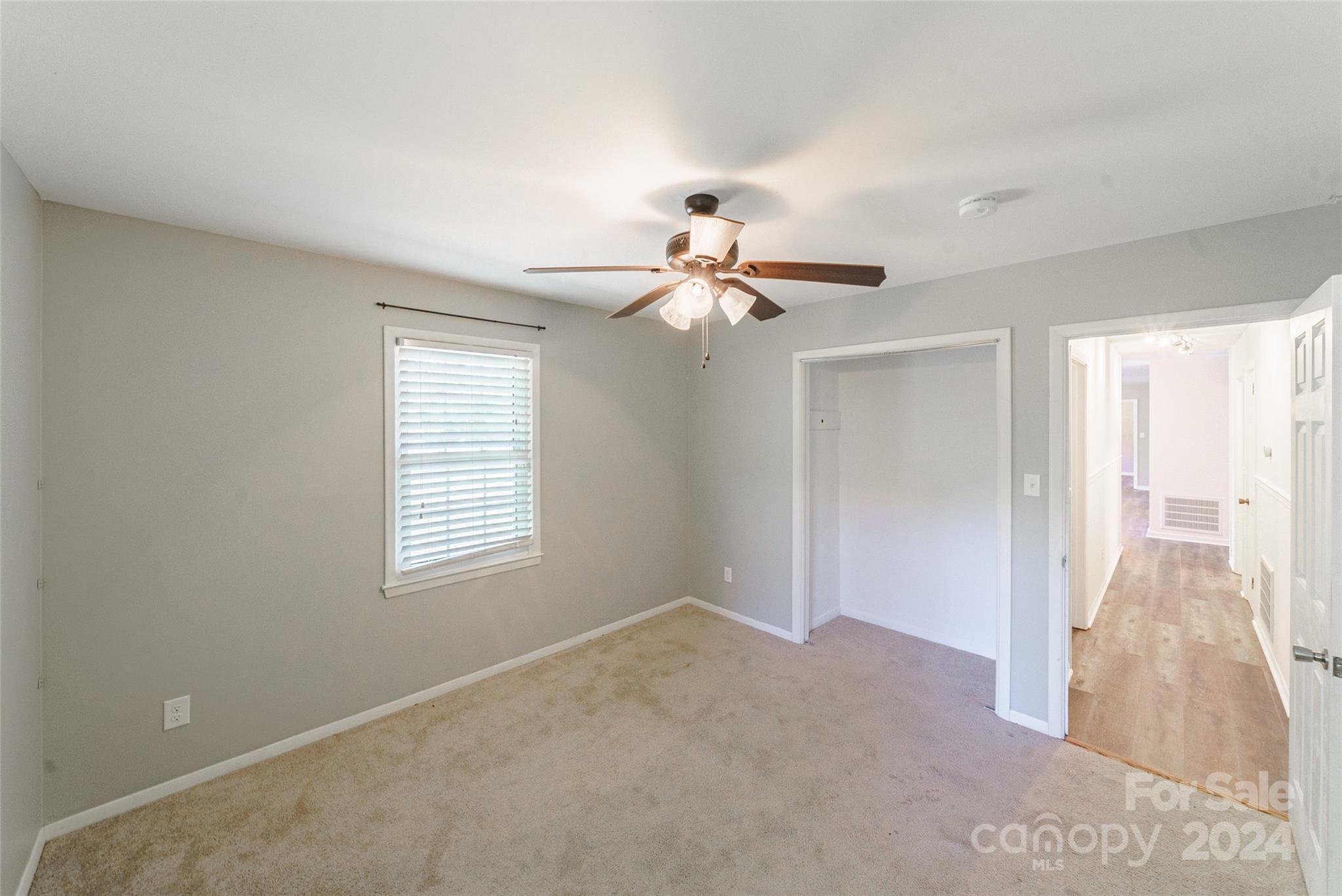 Hills Dell - Residential