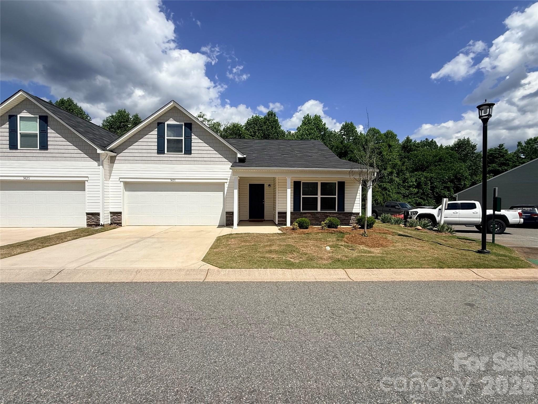 1431 Amberlight Circle