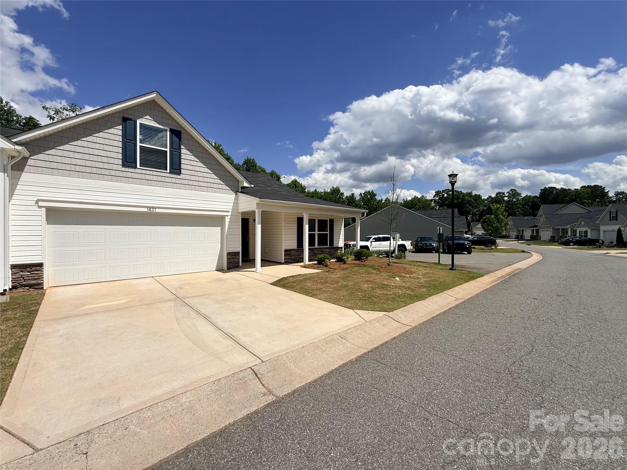 1431 Amberlight Circle