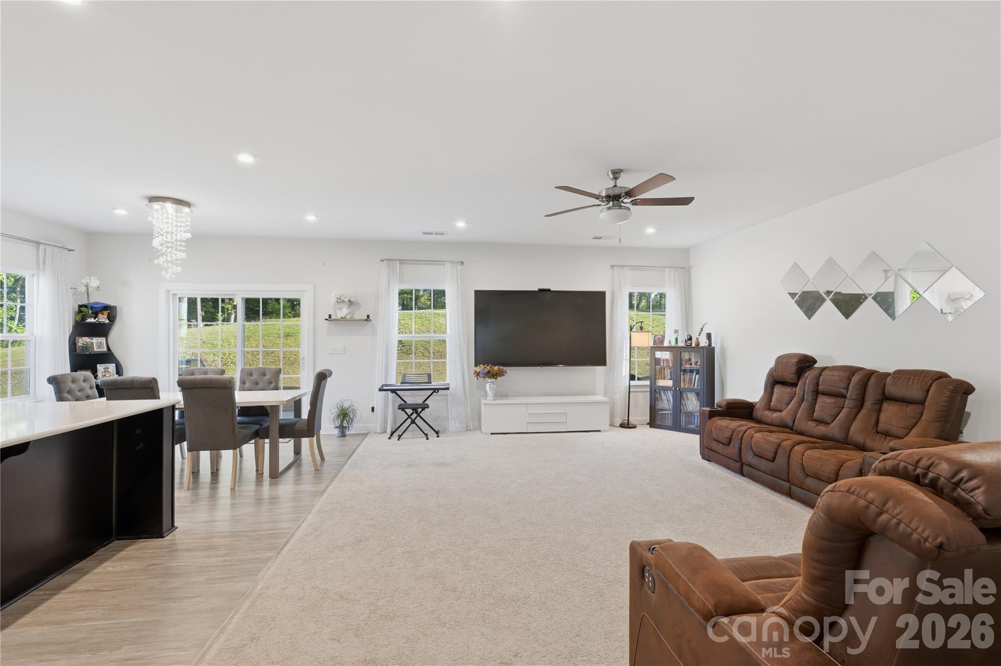 Holcomb Woods - Residential