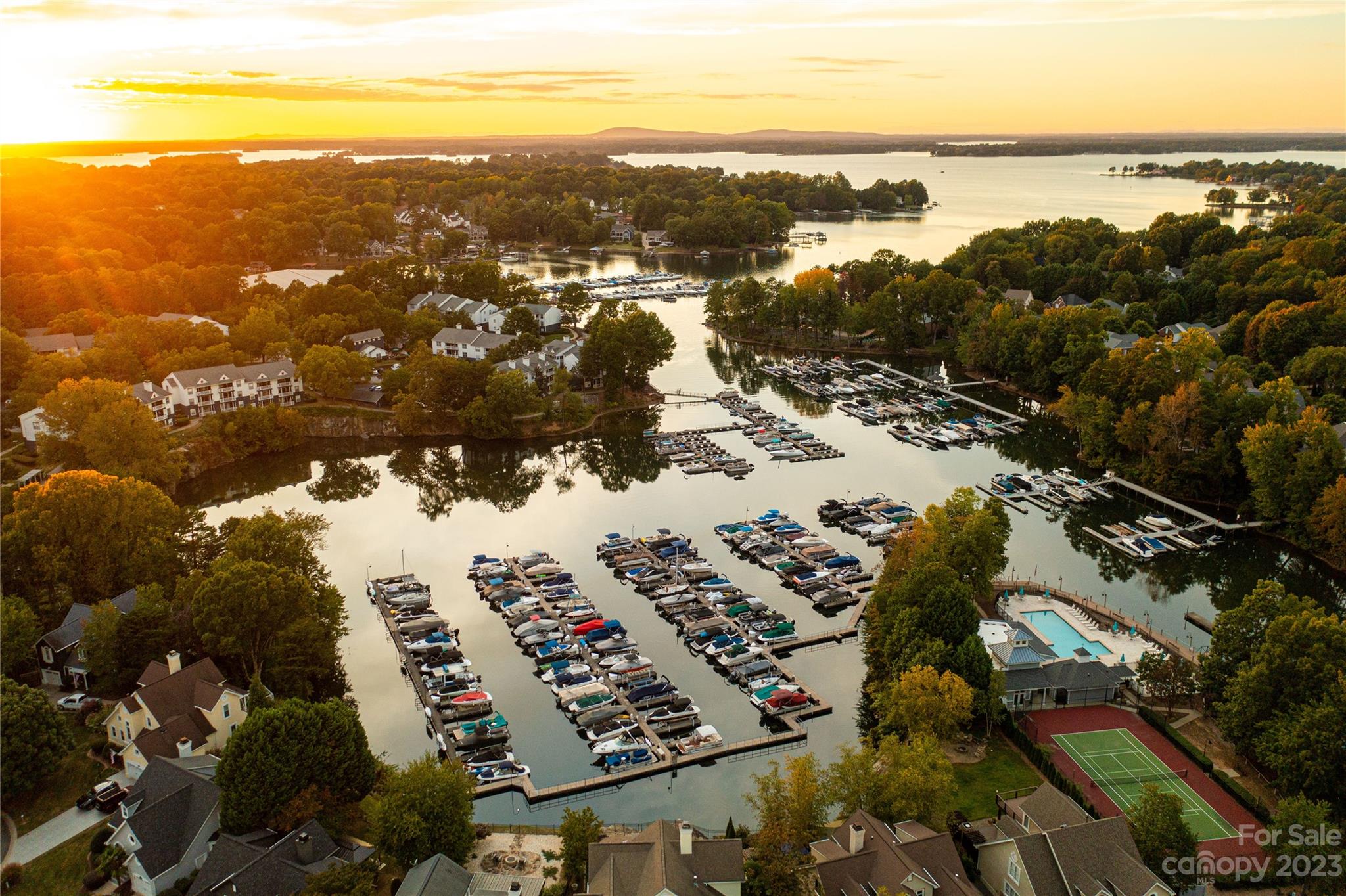 Blue Stone Harbor - Residential