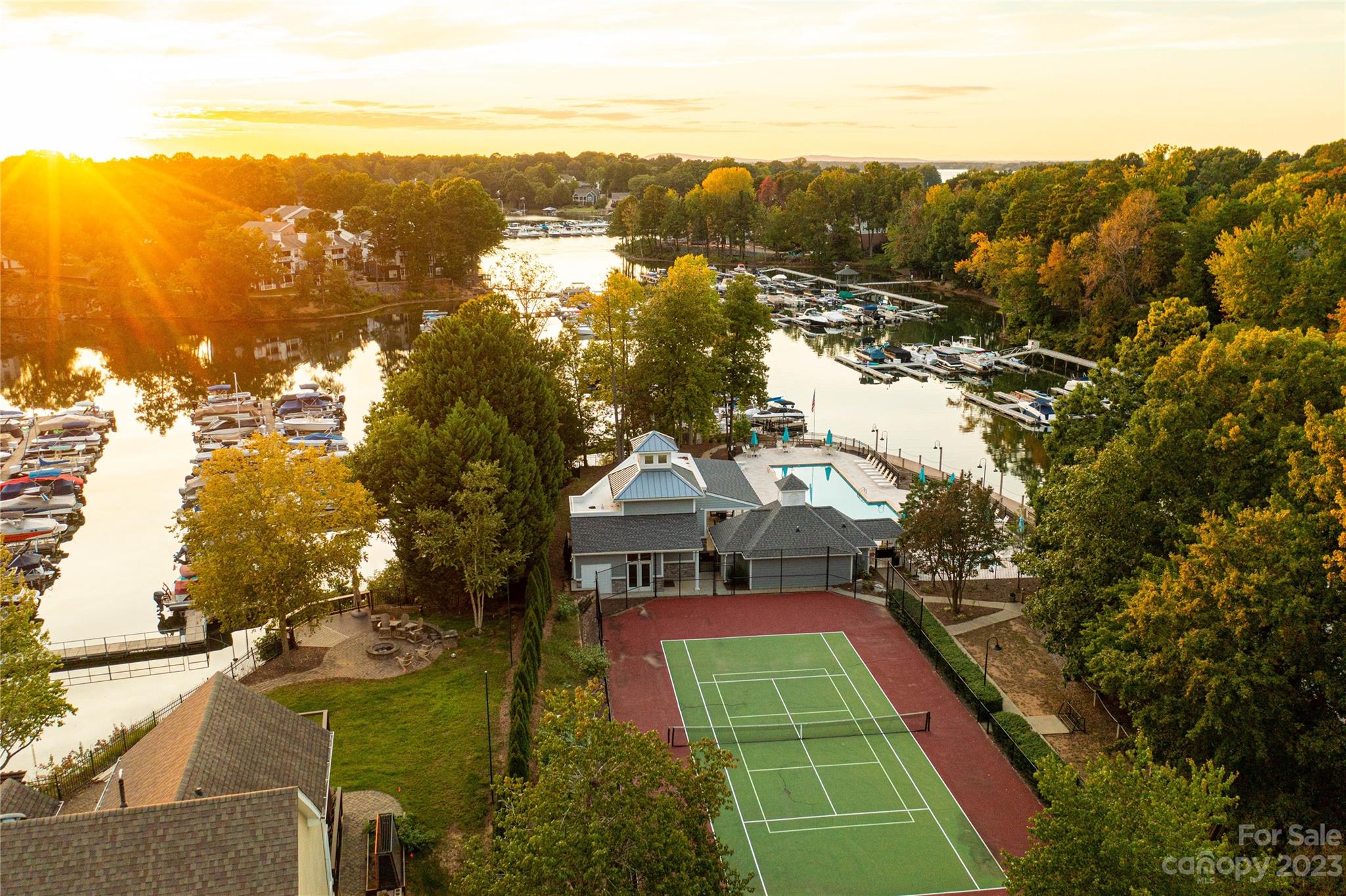 Blue Stone Harbor - Residential