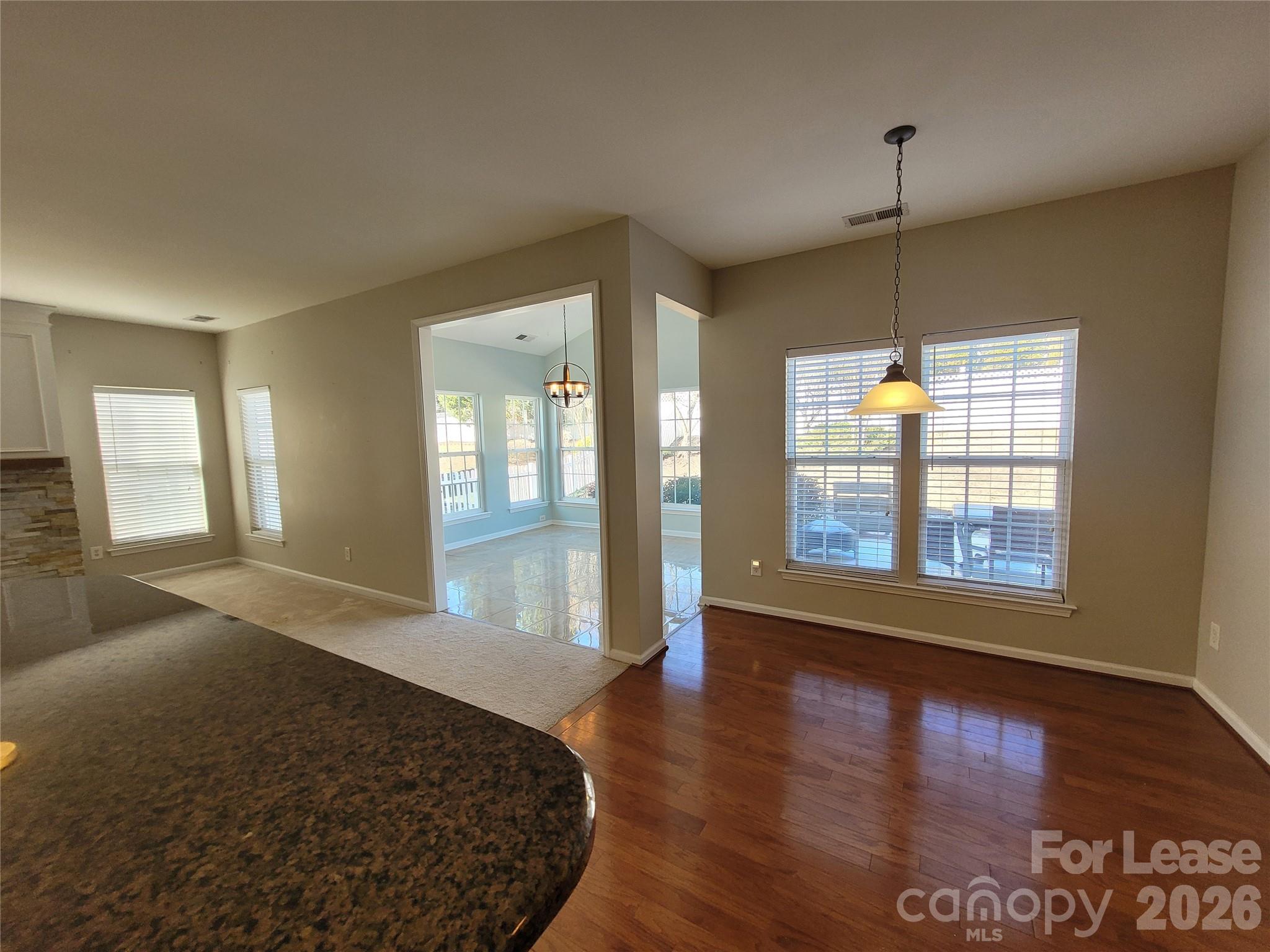 2728 Sunberry Lane NW