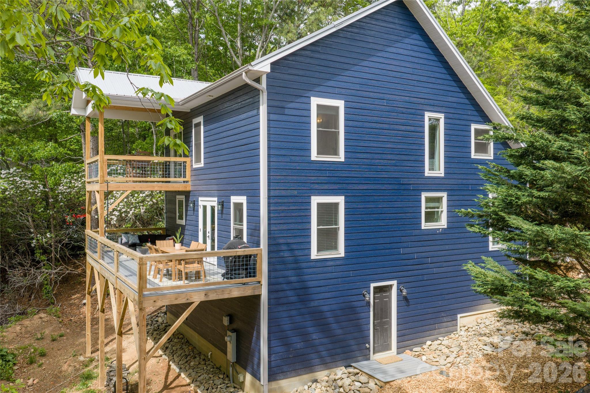 14 Locust Street