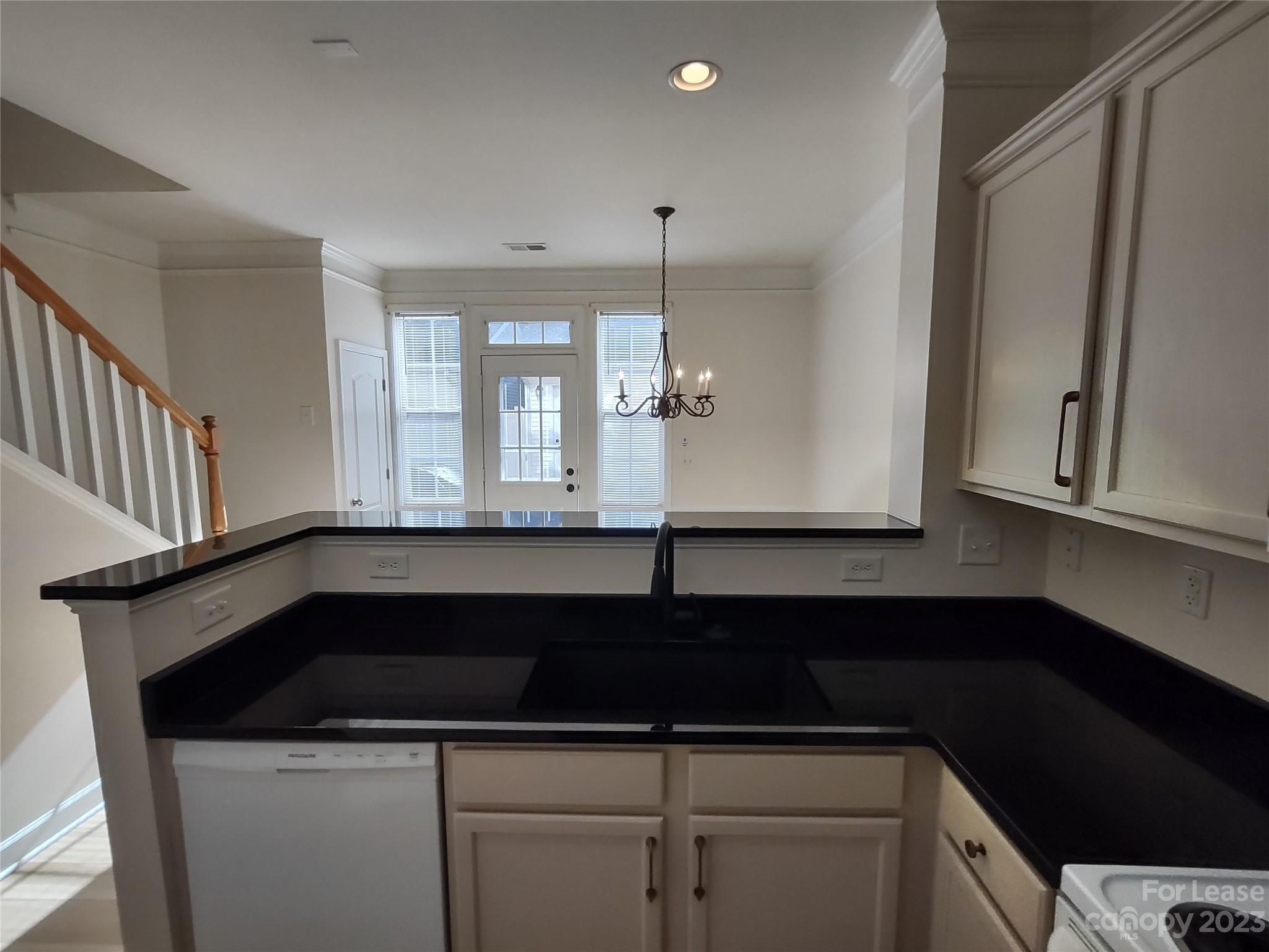 East Field - Residential Lease