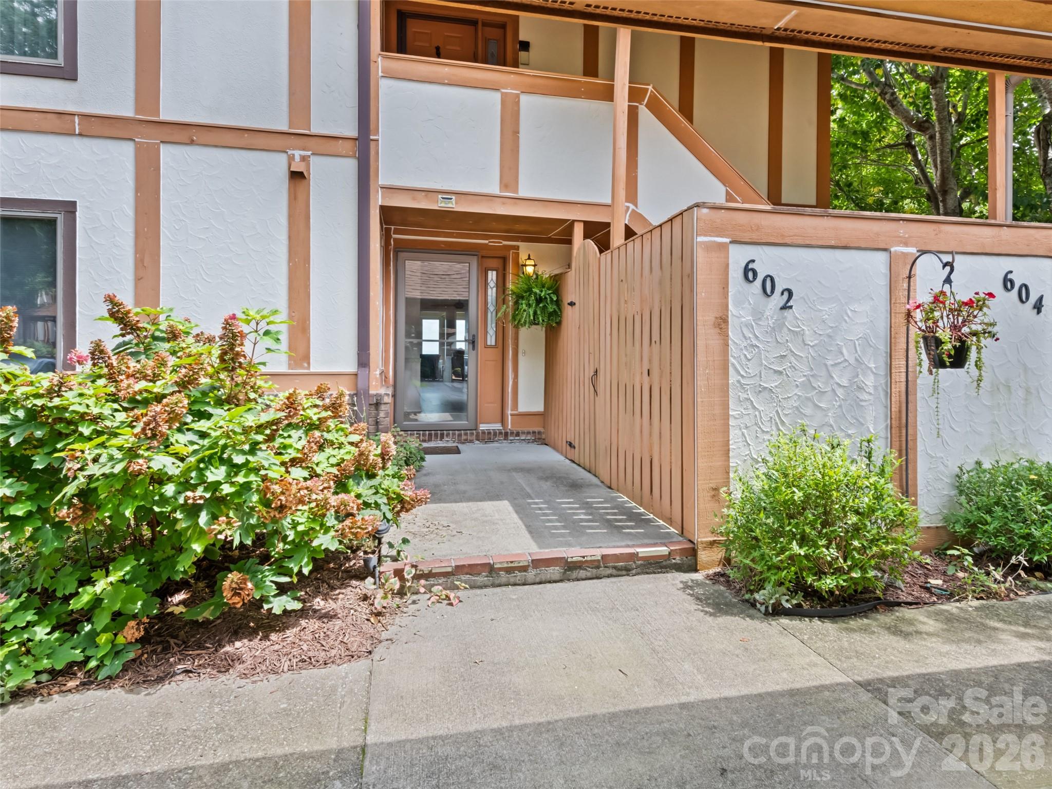 Fleetwood Plaza - Residential