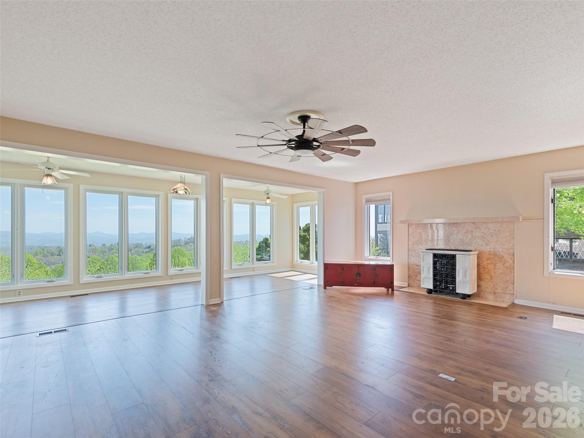 Fleetwood Plaza - Residential