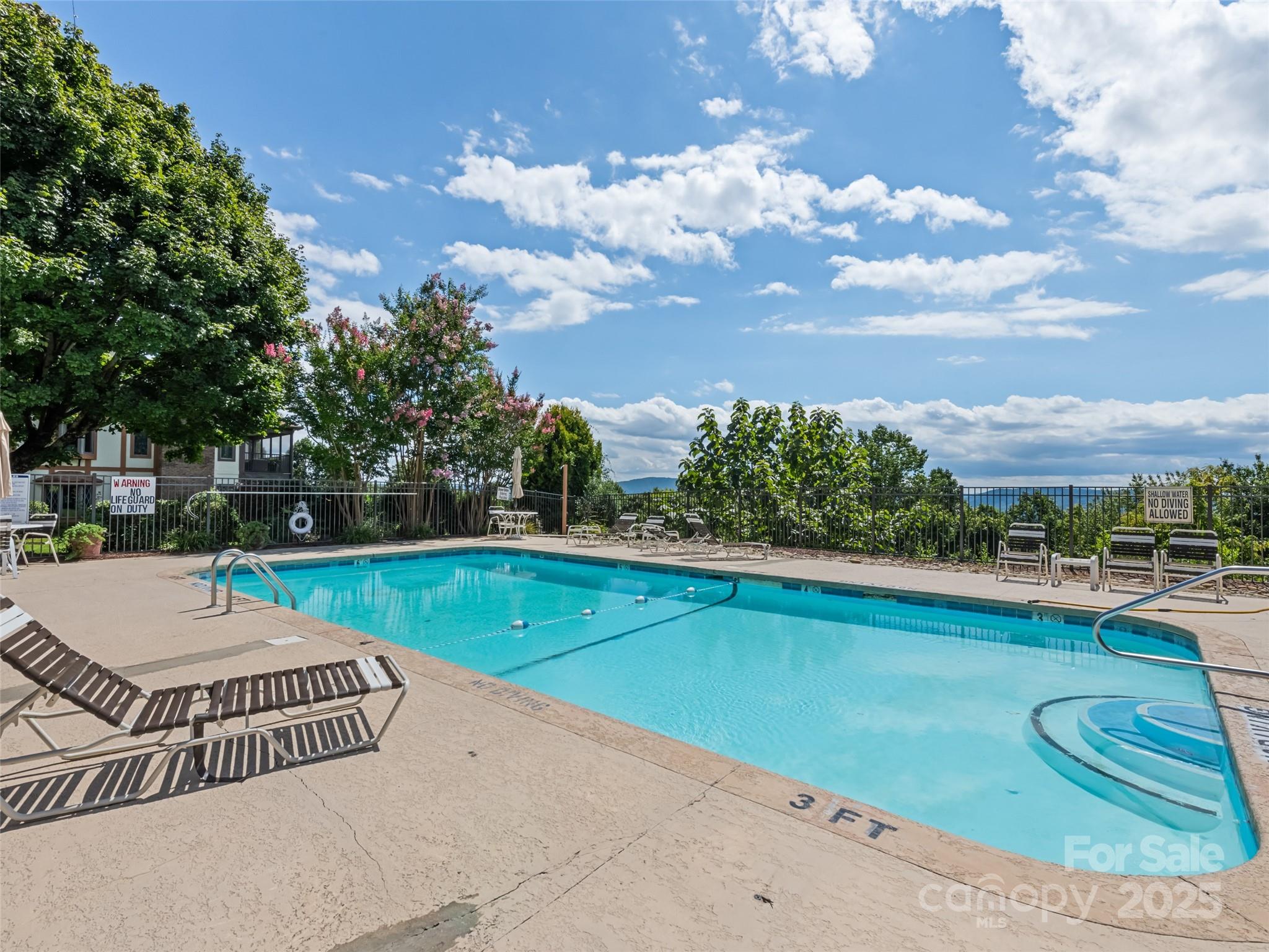 Fleetwood Plaza - Residential