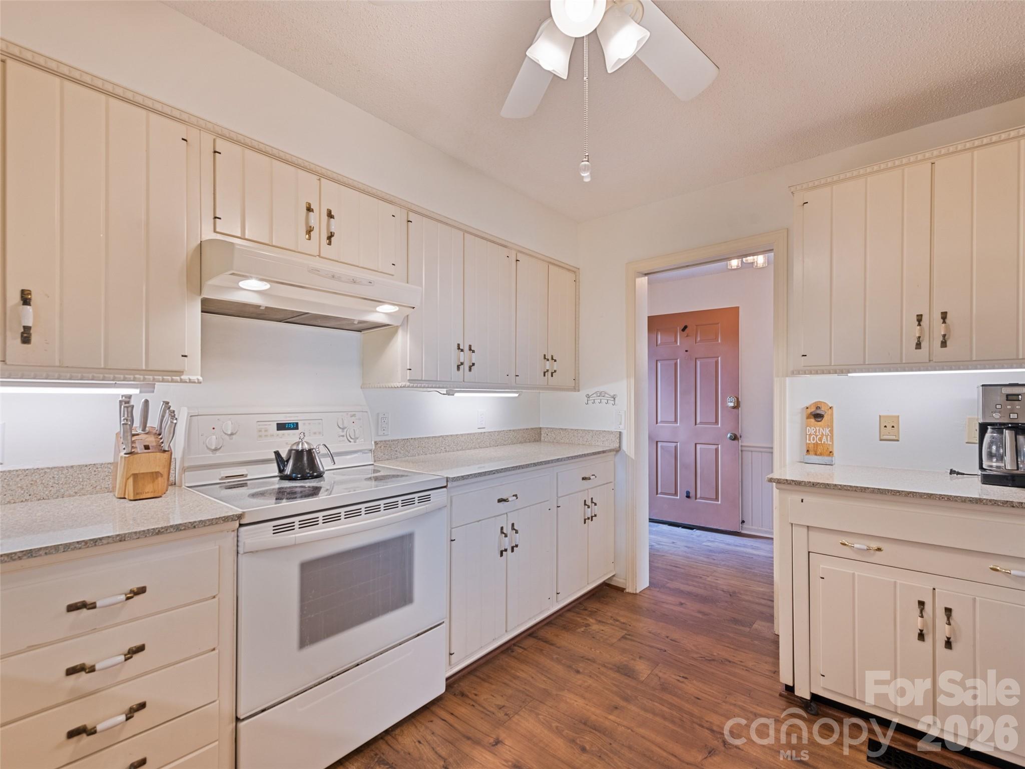 Fleetwood Plaza - Residential