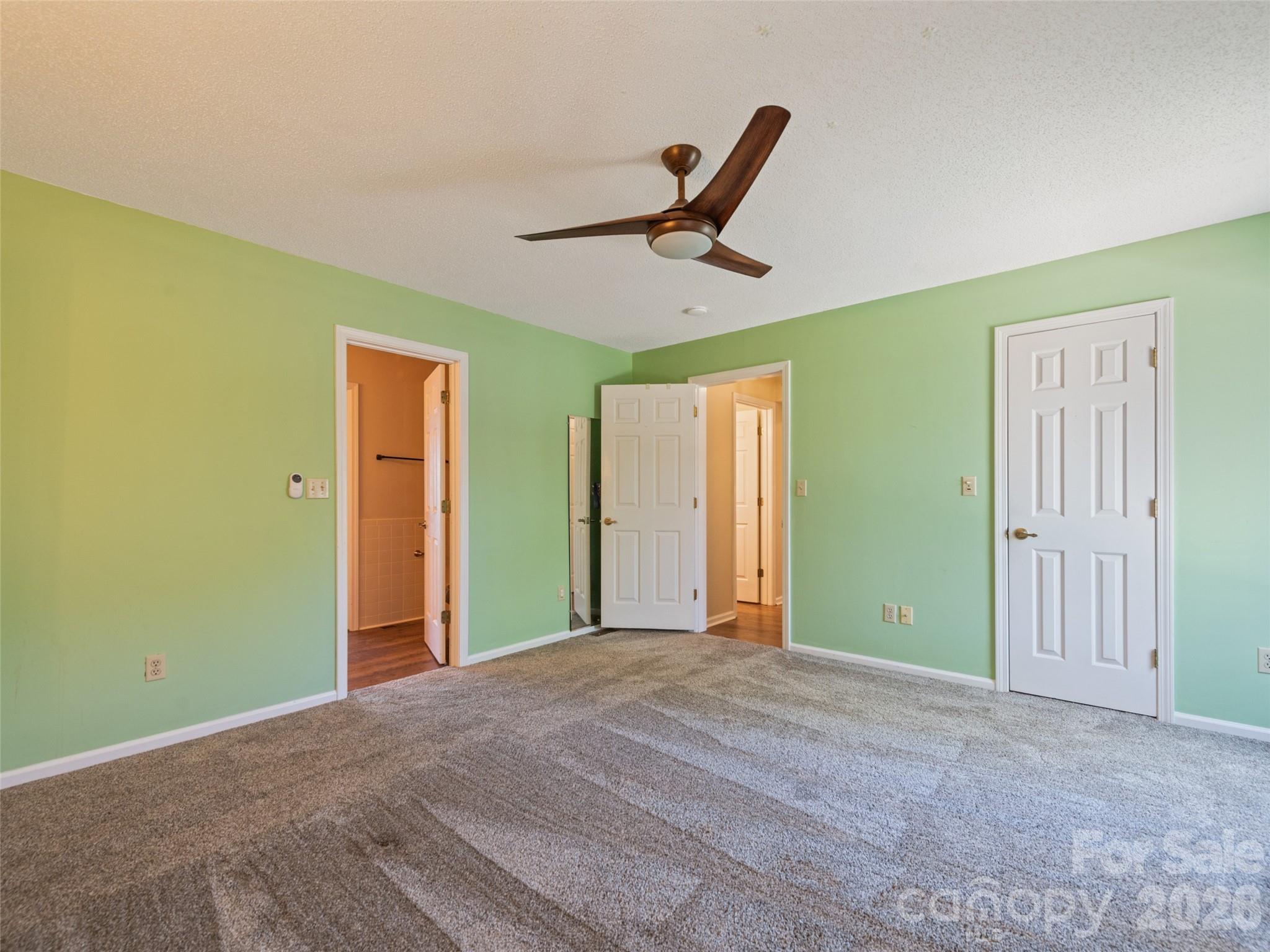 Fleetwood Plaza - Residential