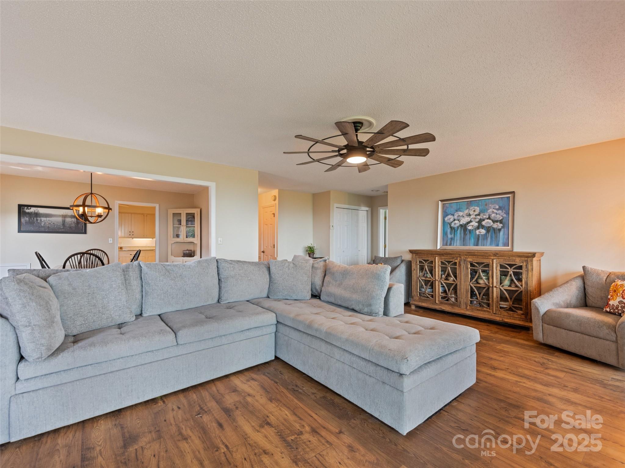 Fleetwood Plaza - Residential