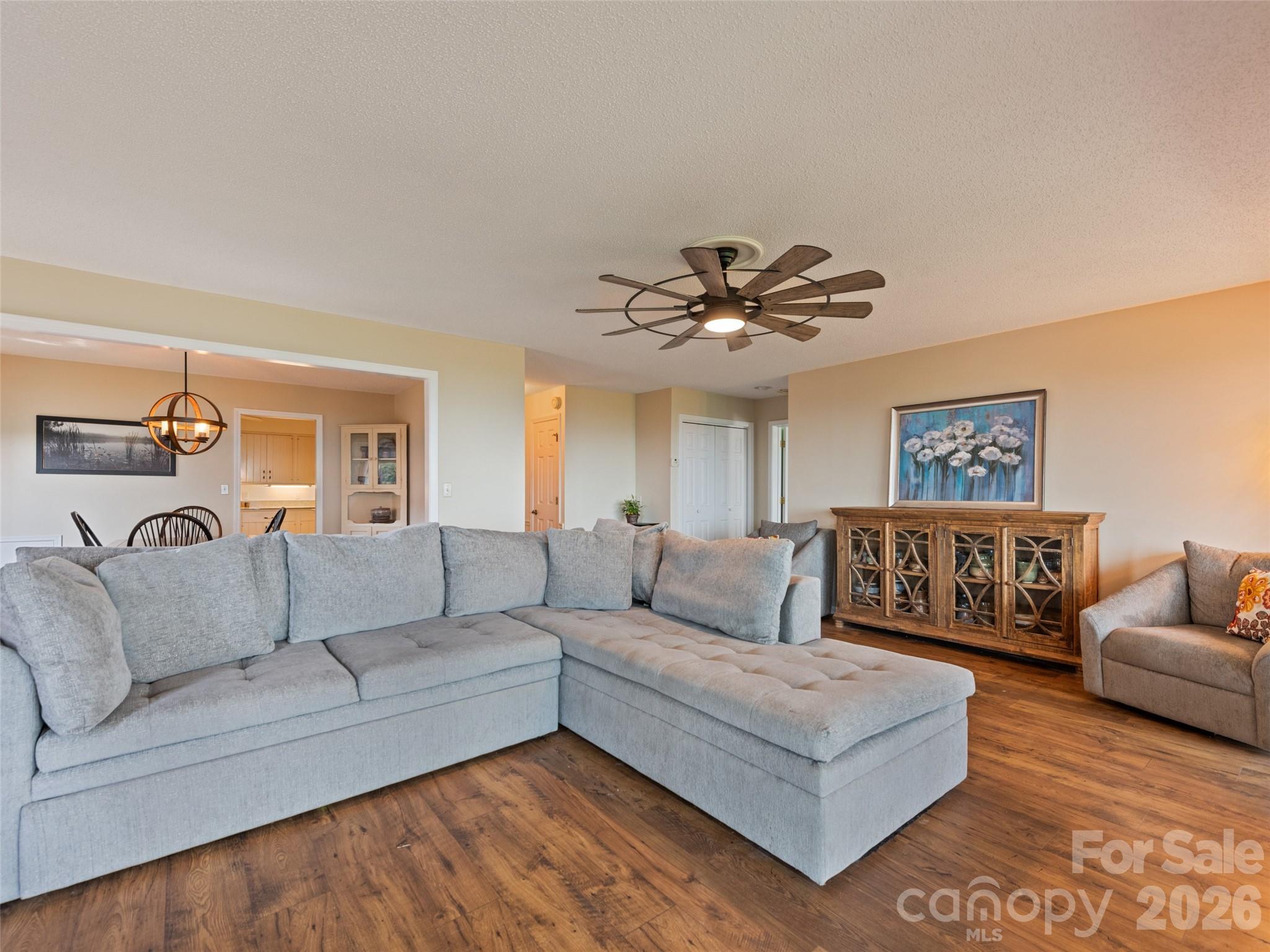 Fleetwood Plaza - Residential