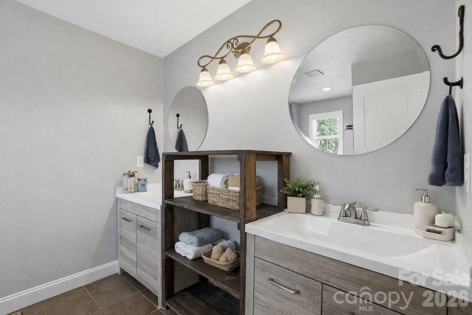 Hickory Hills - Residential