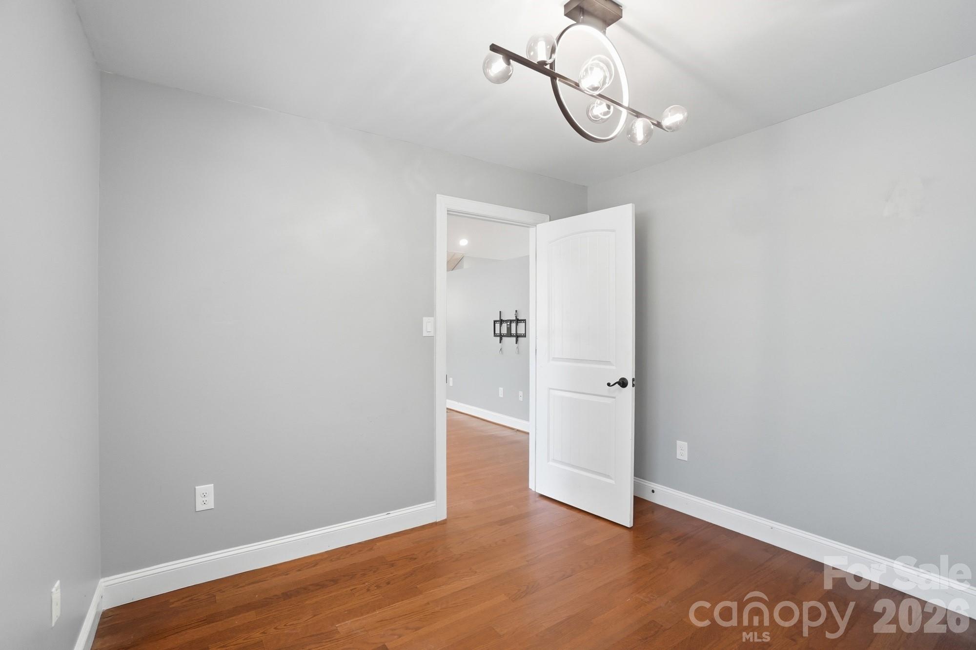 Hickory Hills - Residential