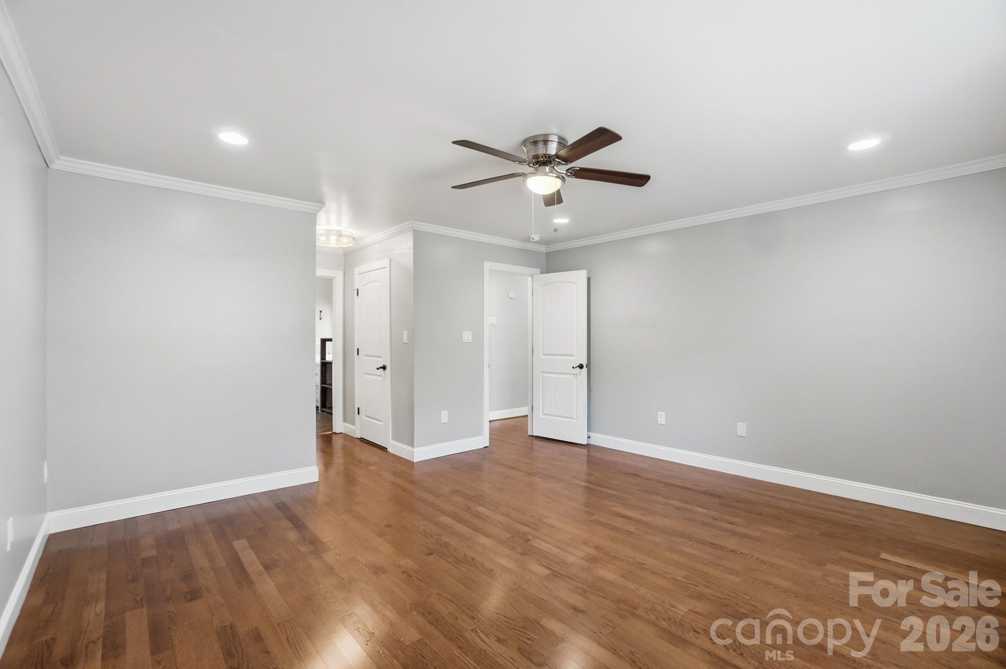 Hickory Hills - Residential