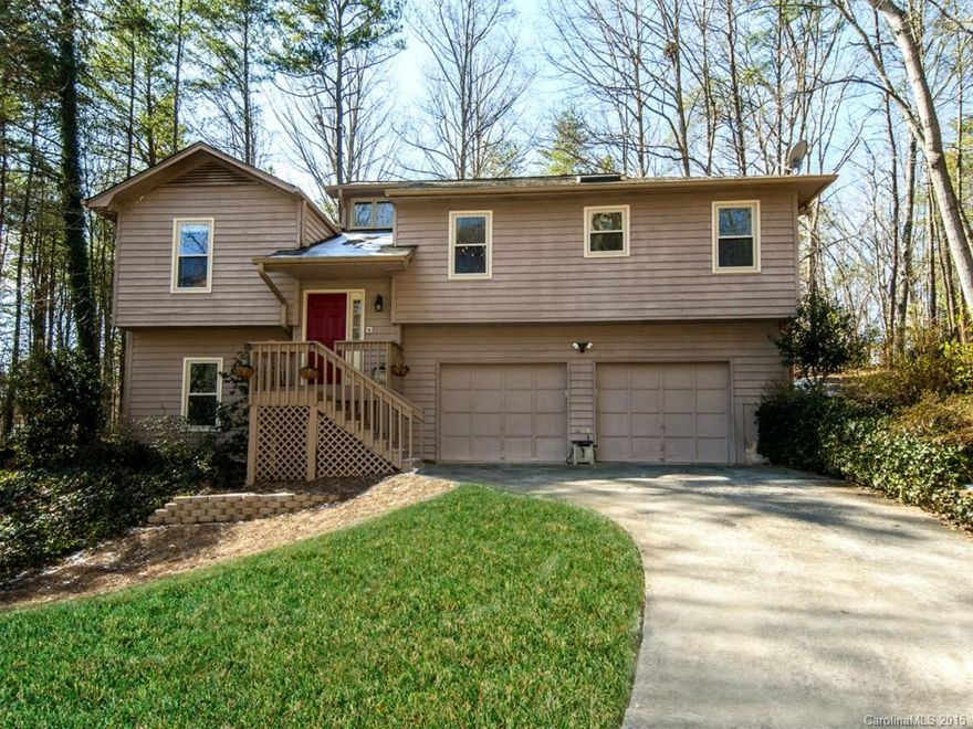 Fantastic value for a renovated  home in desirable River Hills. Kitchen has been completely redone with updated tile, granite, new refrigerator and s/s appliances, farm sink, breakfast bar with plenty of storage. Great room has vaulted ceiling, skylights and is open, spacious  and sun-filled. Bathrooms have updated tile,cabinets, +  copper sinks(2). All new Champion windows and three new Garden doors. Roof new in 2011. HVAC new in 2011. Newly painted. Workroom in garage. Large private Backyard.