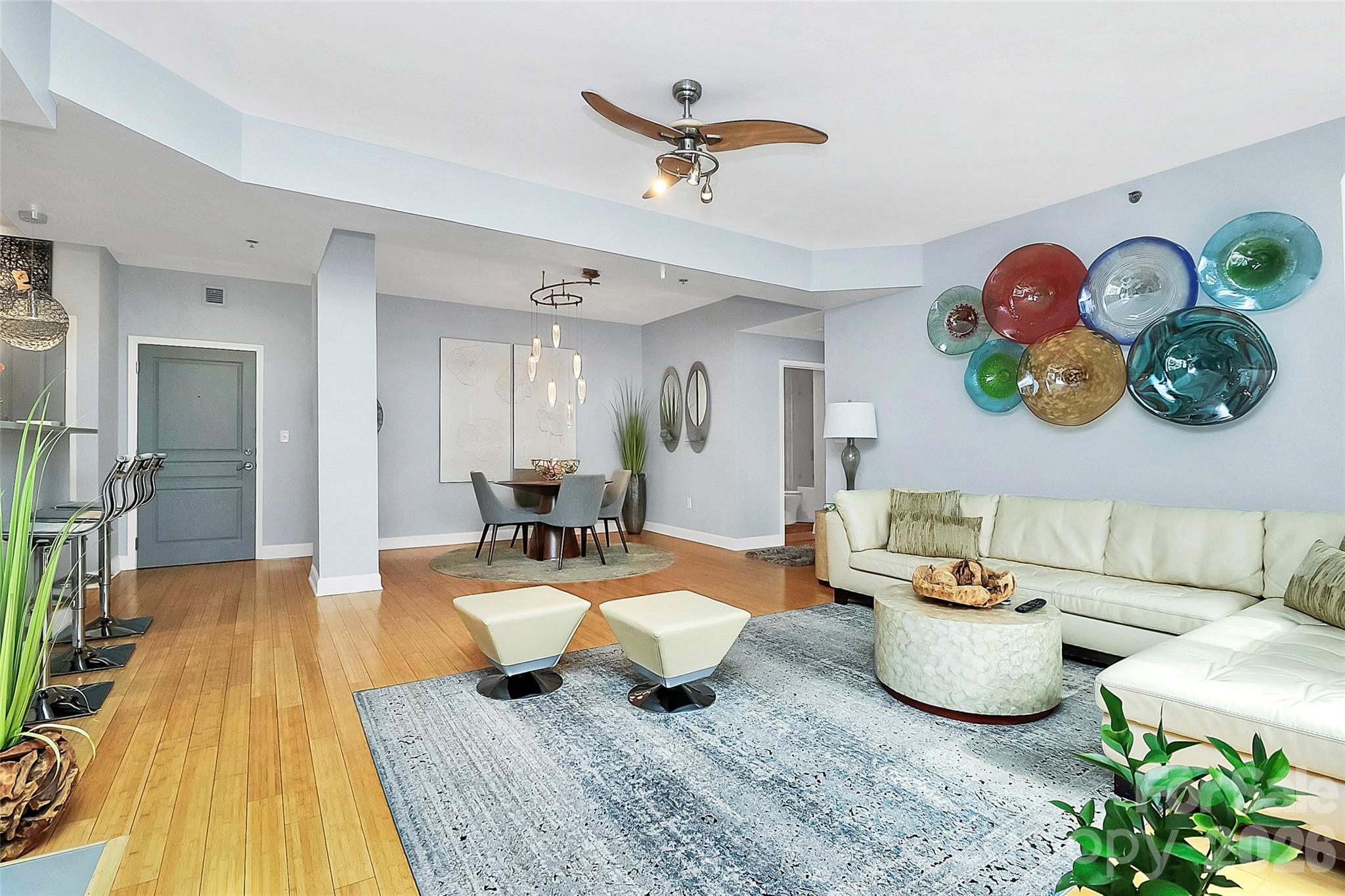 1320 Fillmore Avenue 418