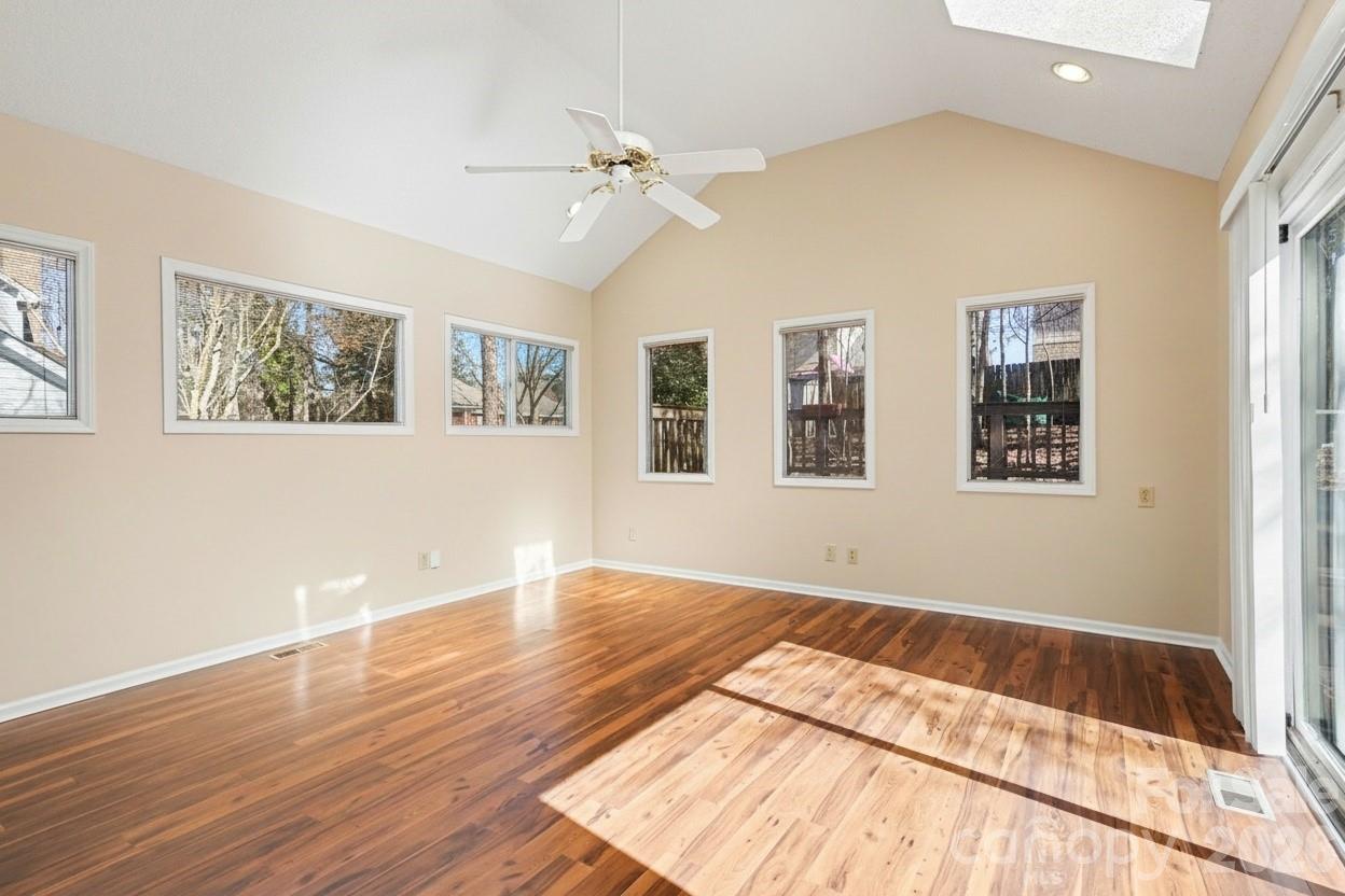 Wing Pointe - Residential