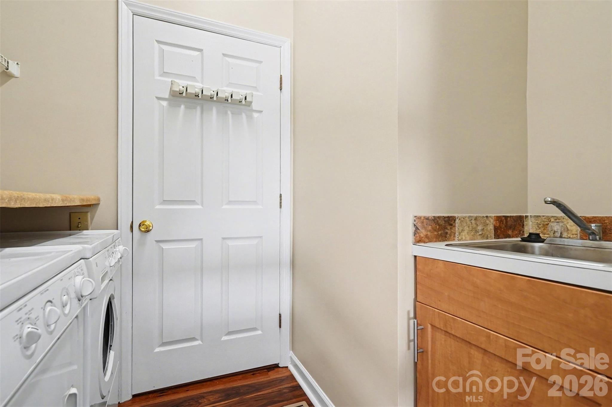 Wing Pointe - Residential