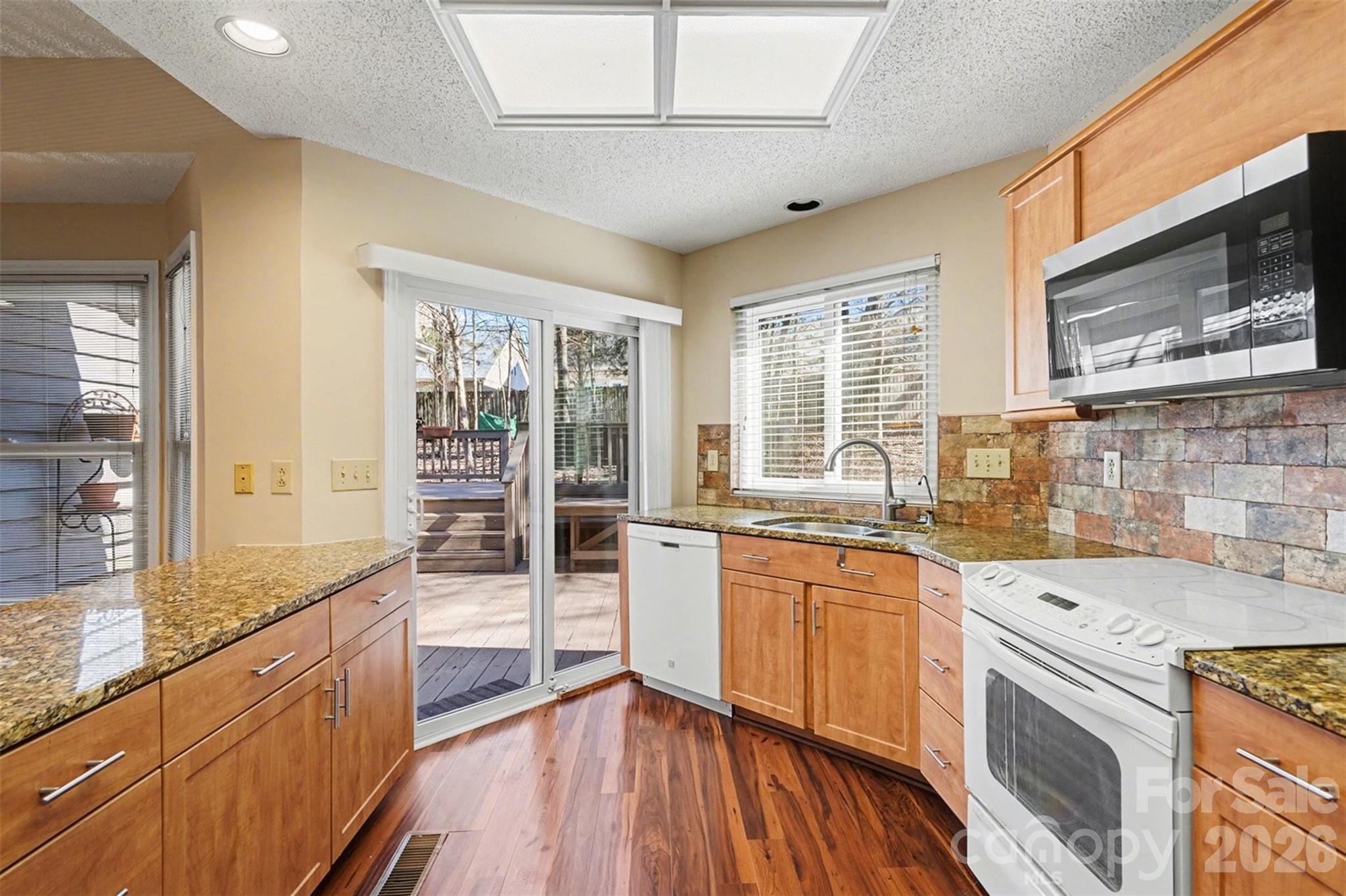 Wing Pointe - Residential