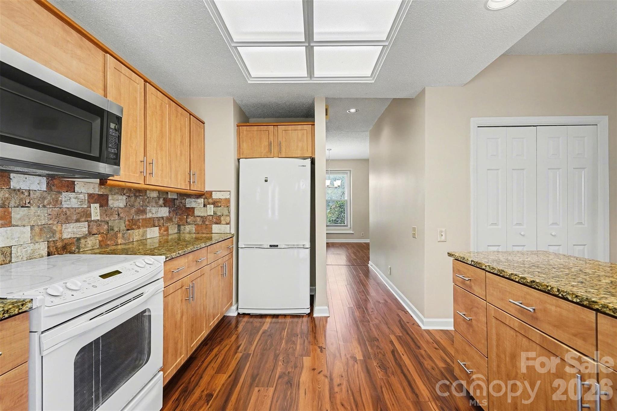 Wing Pointe - Residential