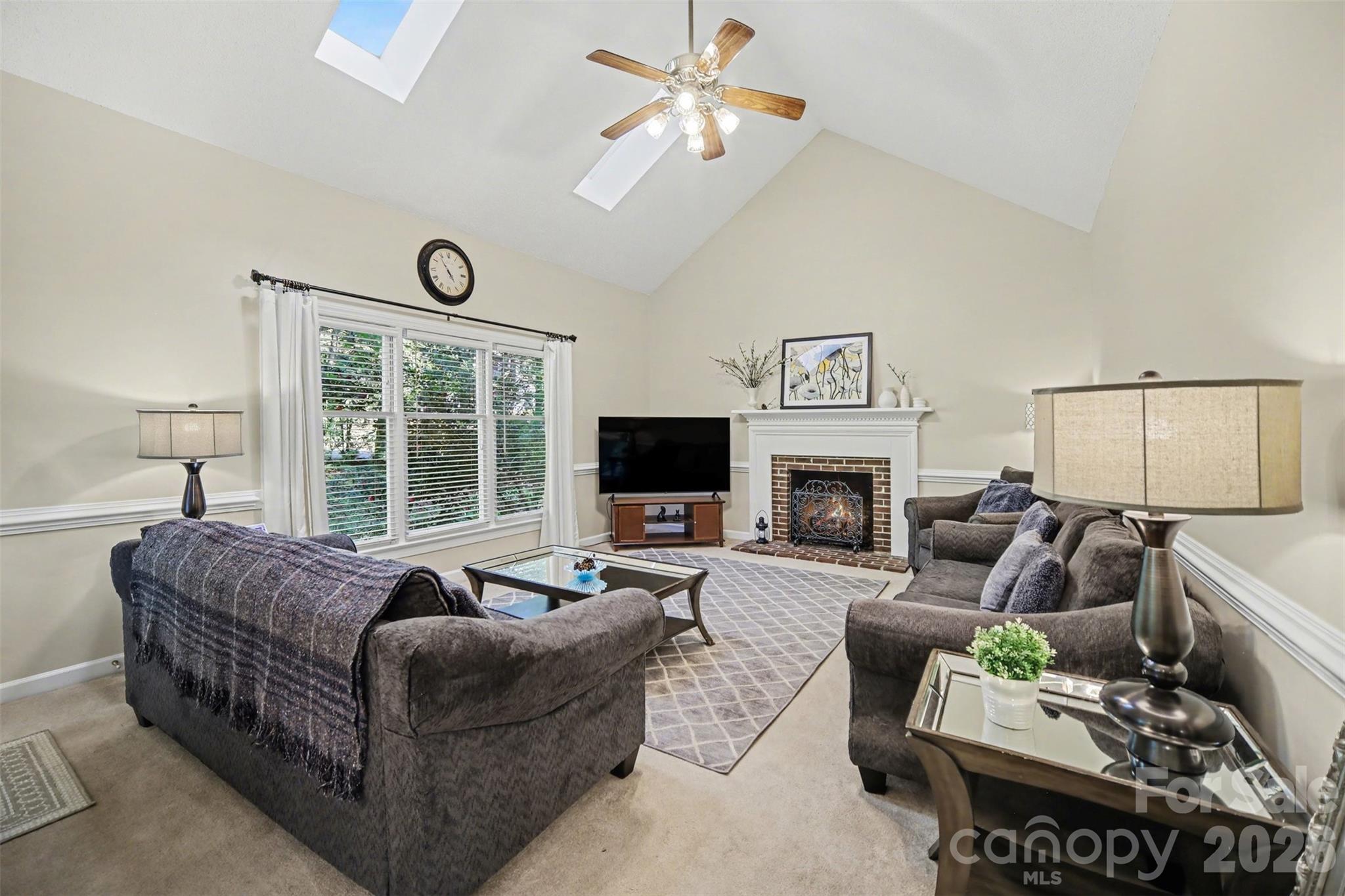 Davis Lake - Residential