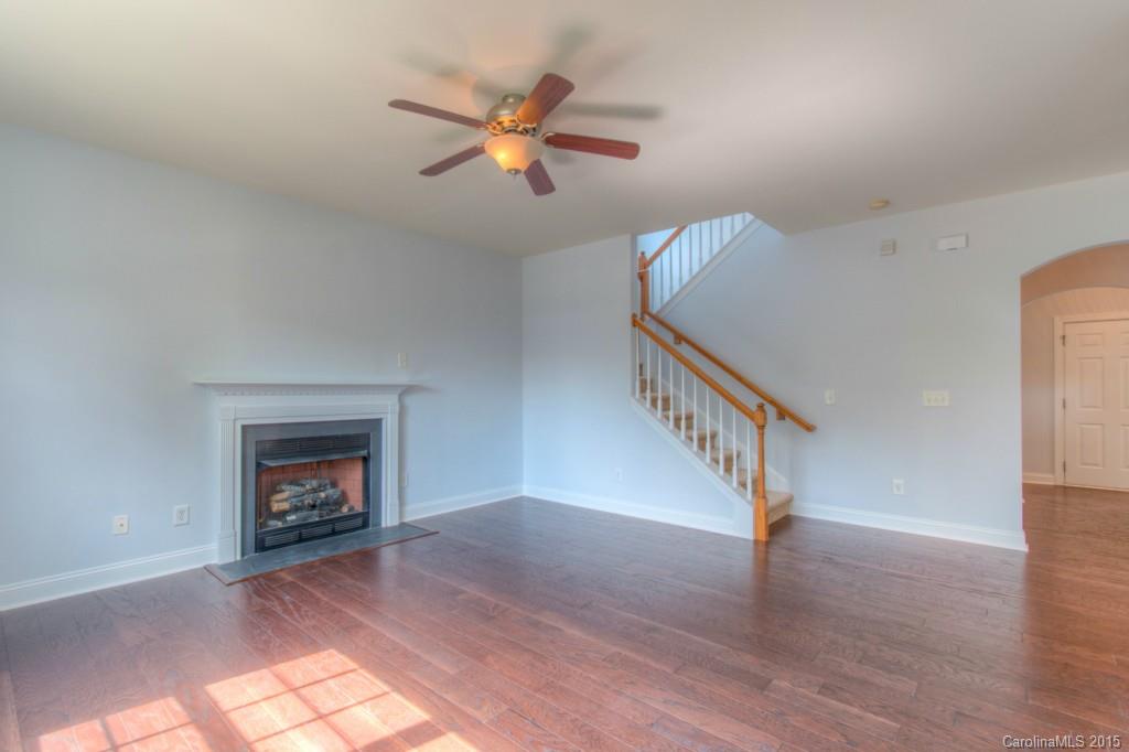 Chestnut Oaks - Residential