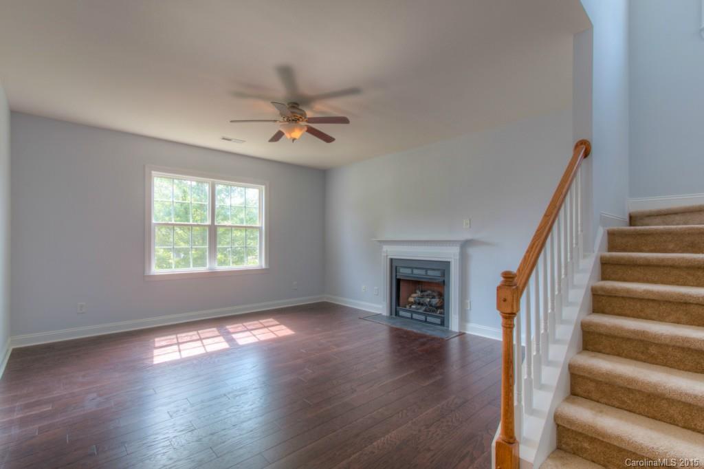 Chestnut Oaks - Residential