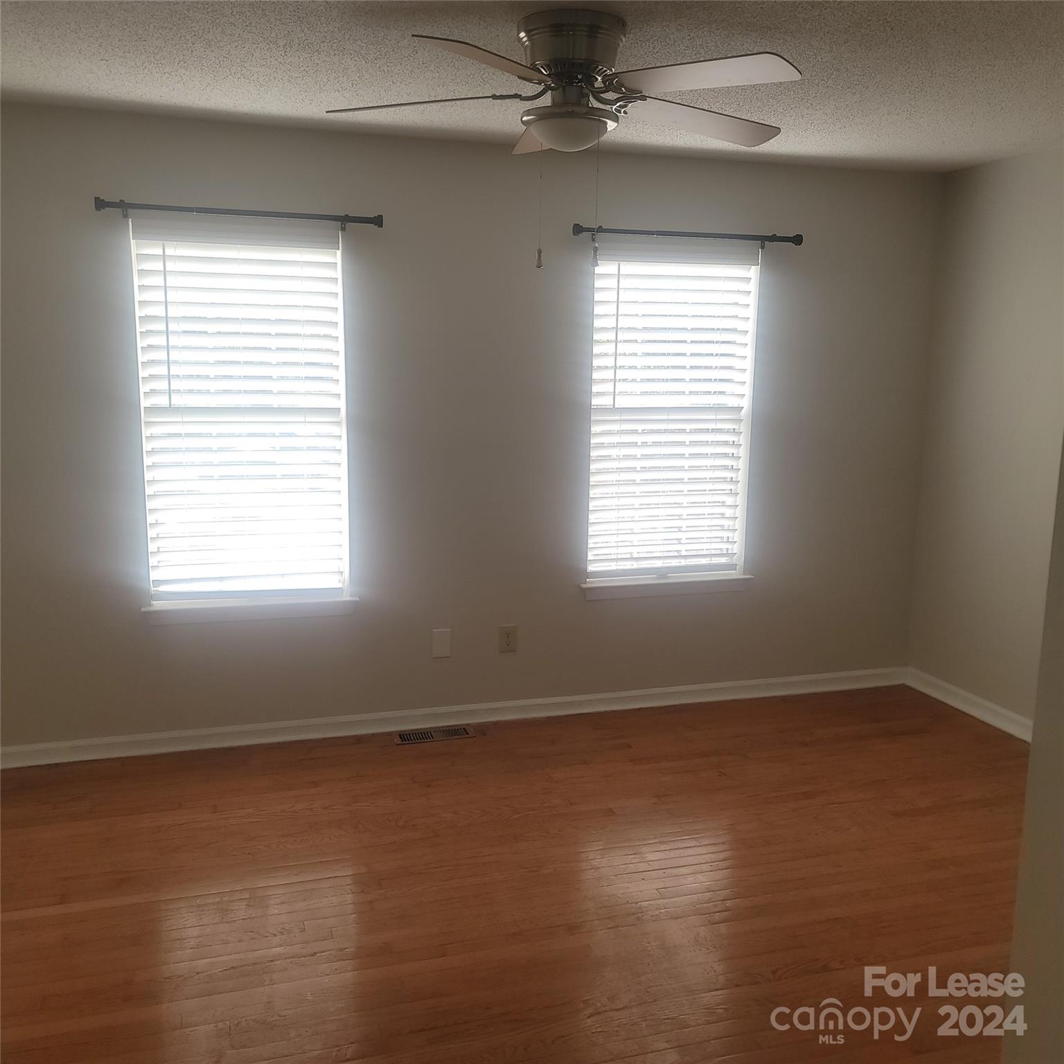 Grenelefe Village - Residential Lease