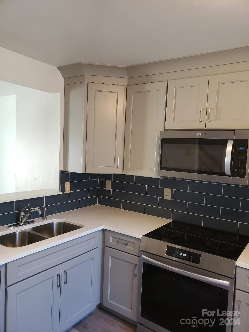 Grenelefe Village - Residential Lease