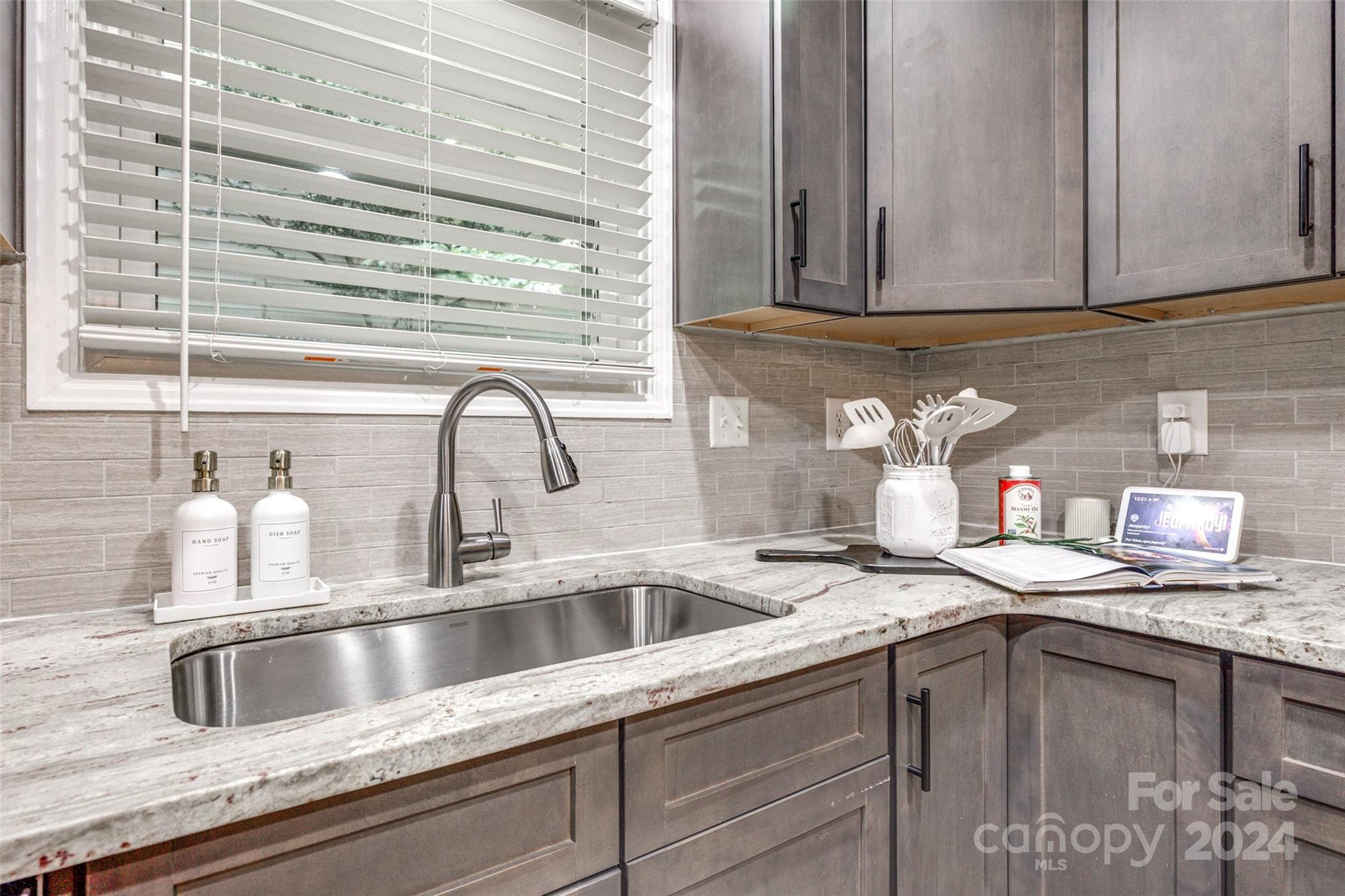 Tega Cay - Residential