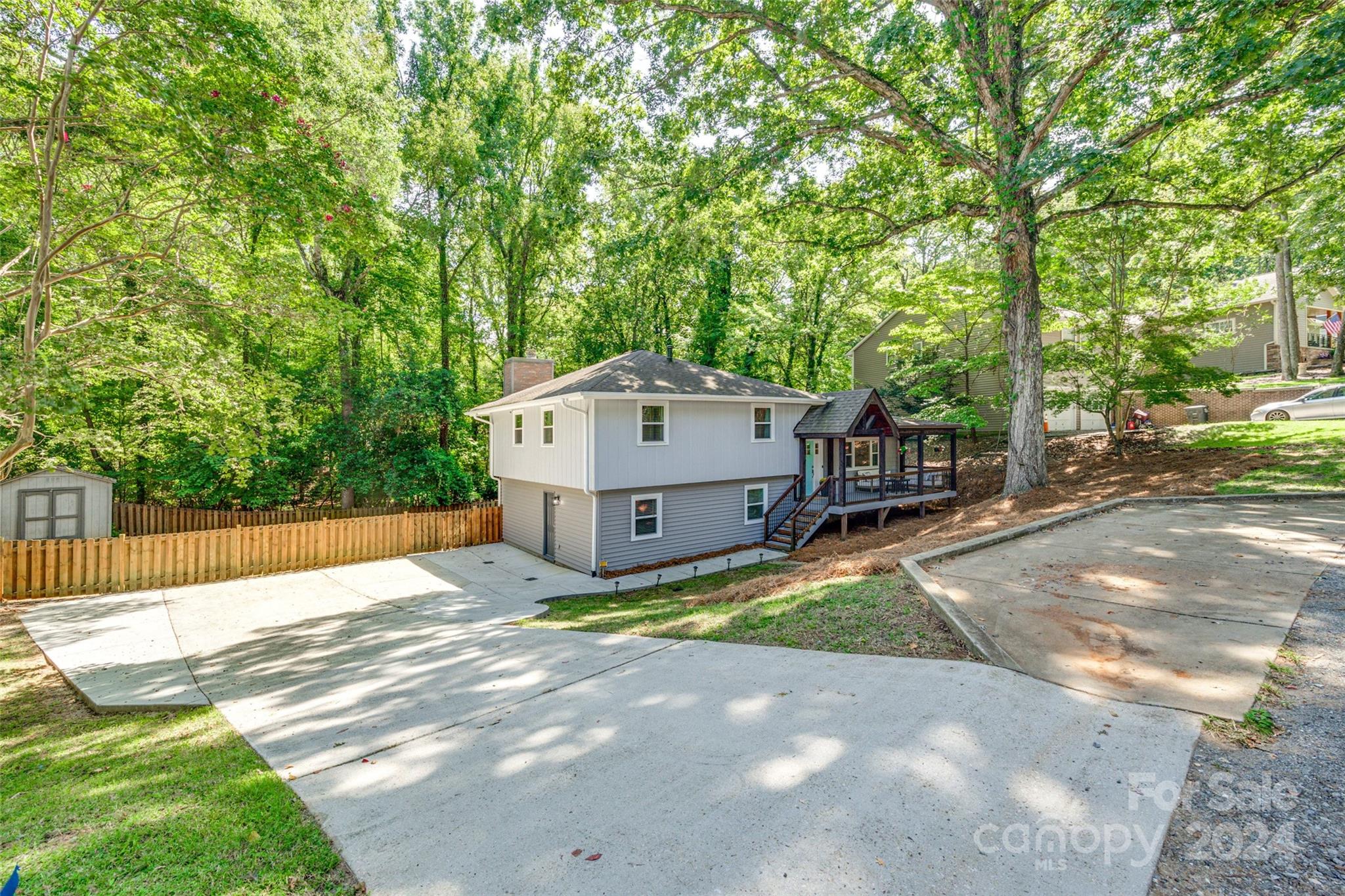 Tega Cay - Residential
