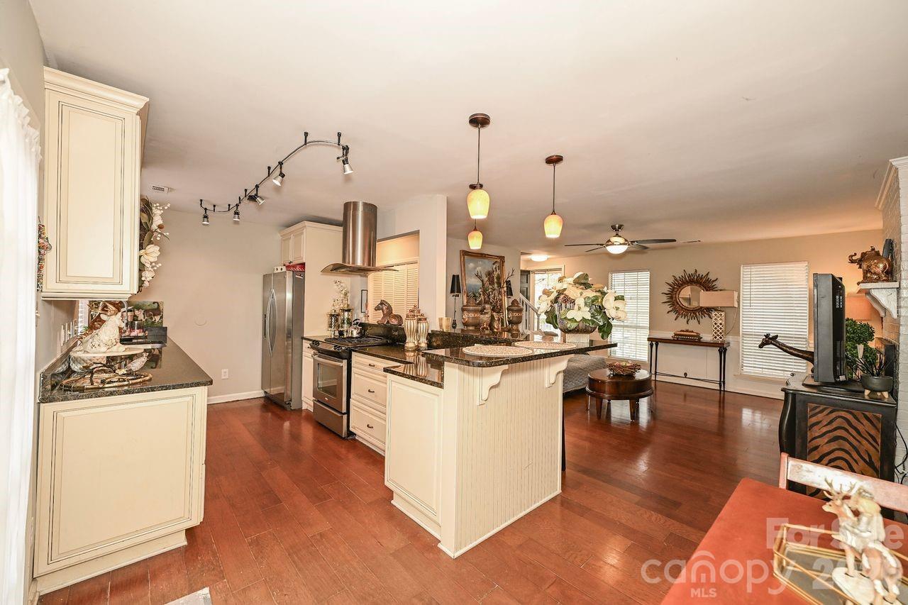 Raintree - Residential