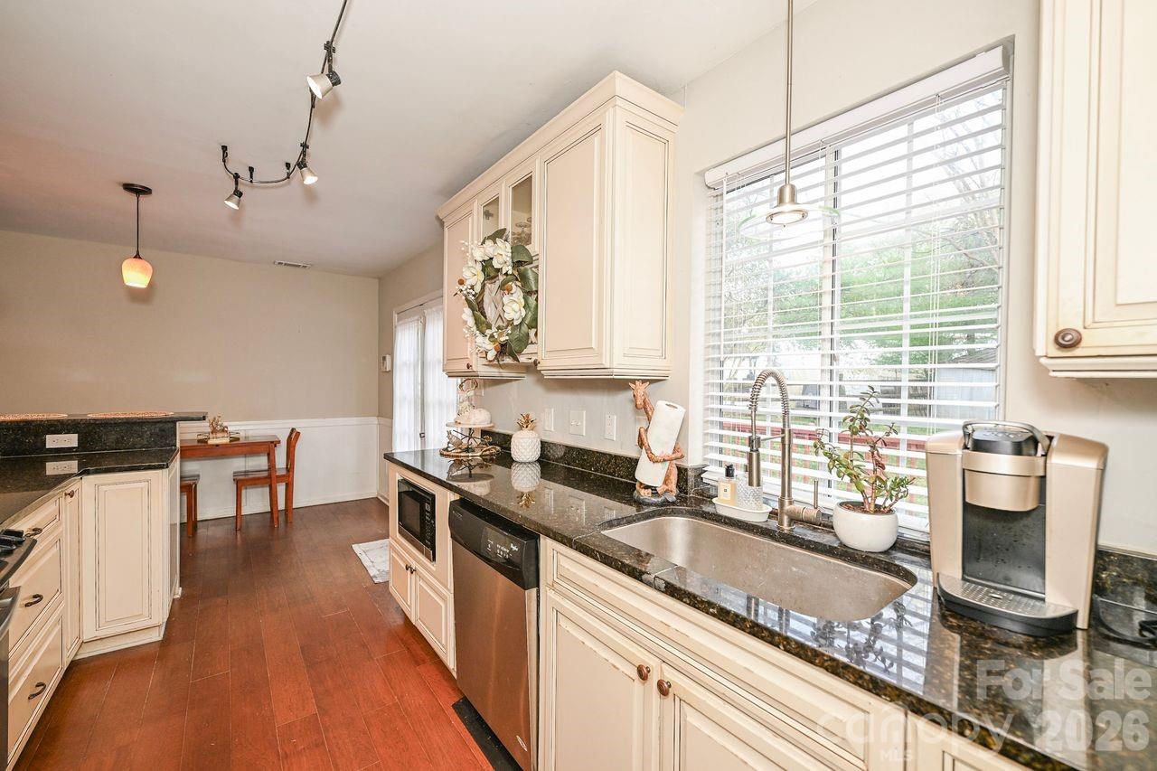 Raintree - Residential