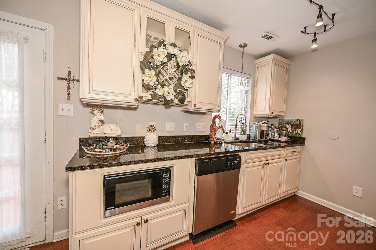 Raintree - Residential