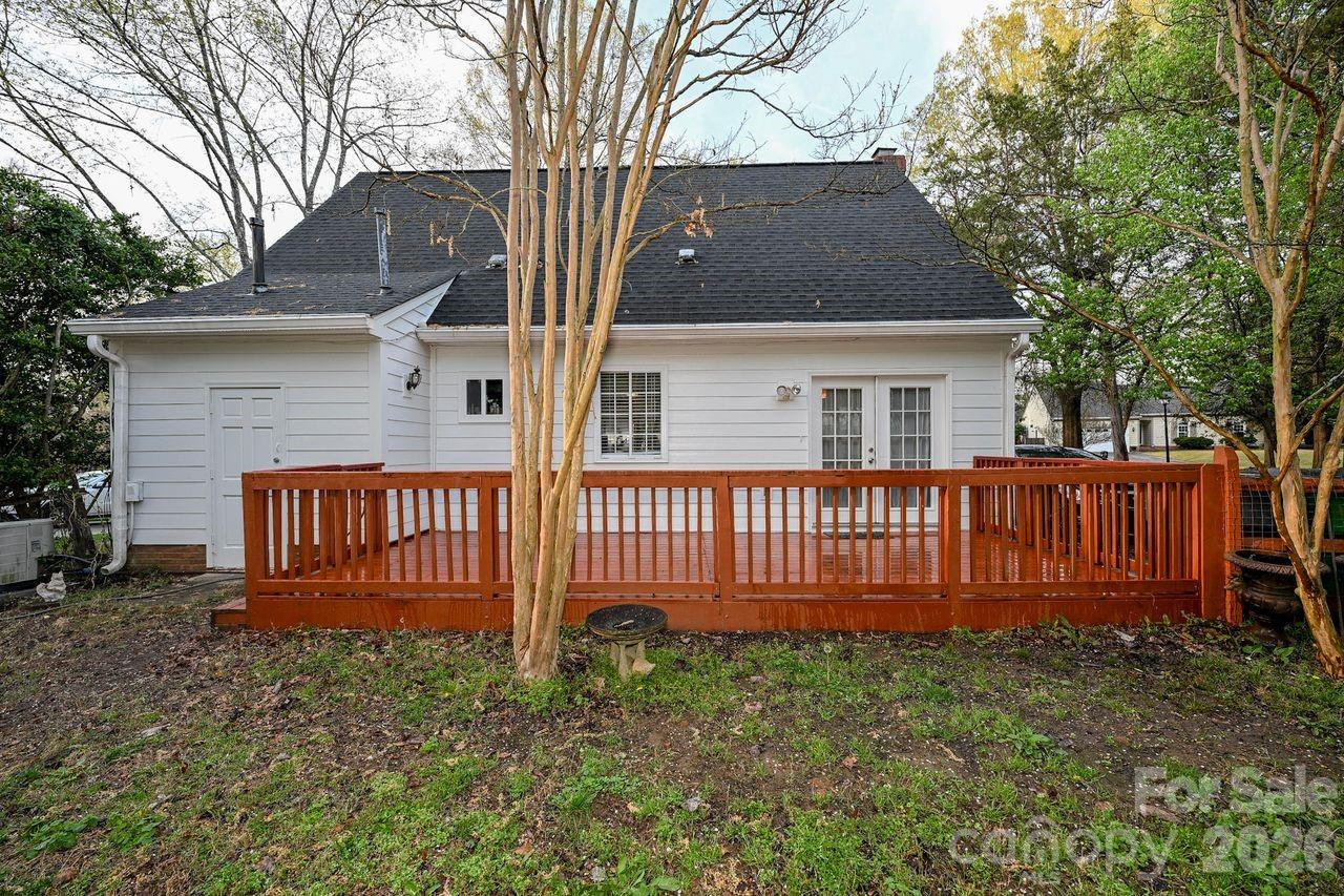 8908 Golf Ridge Drive