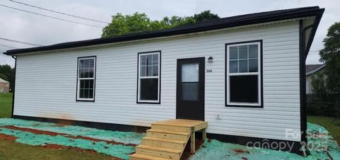 306 E Ratchford Avenue Gastonia NC 28054