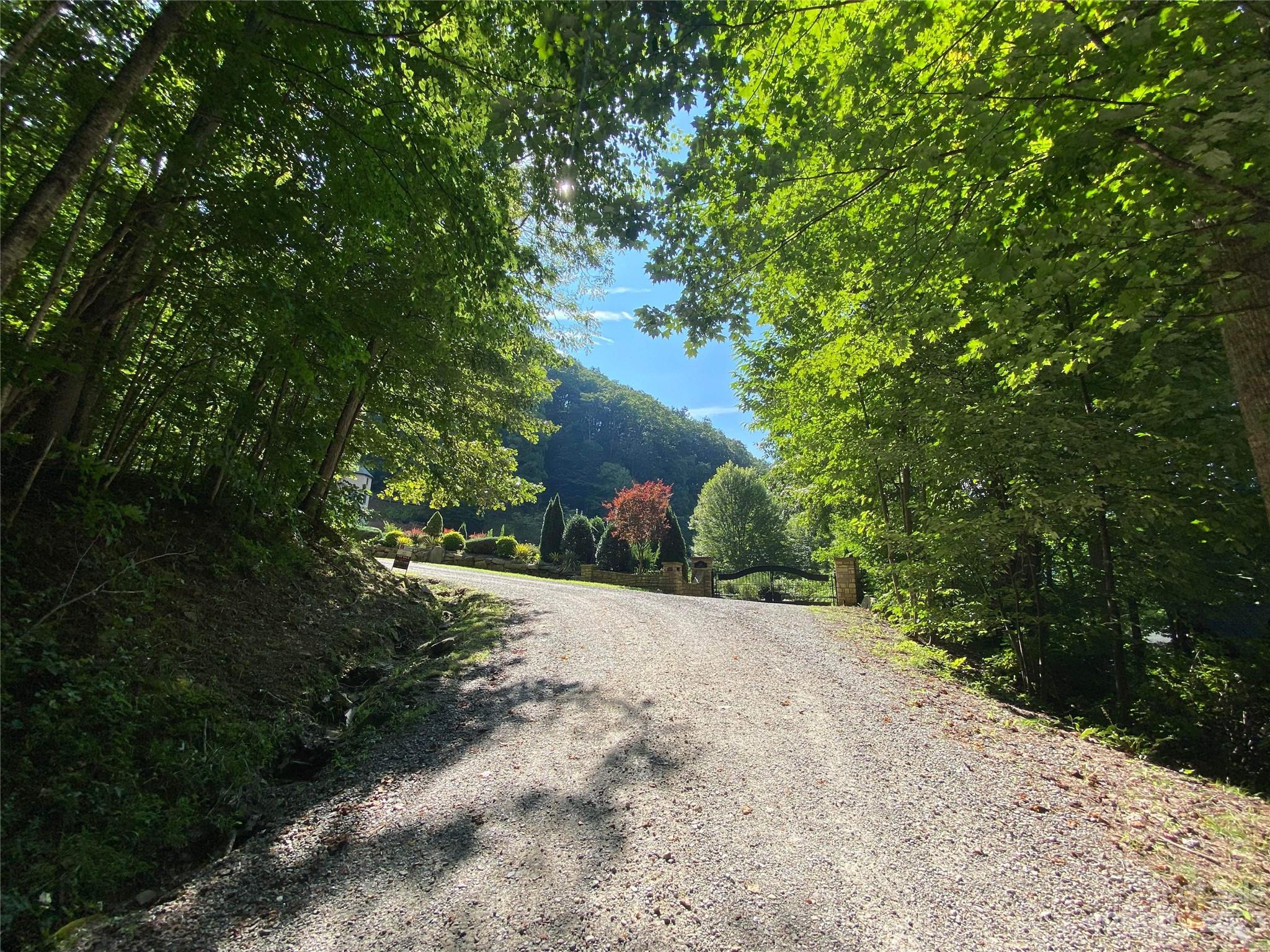 00000 Emerald Lane 9