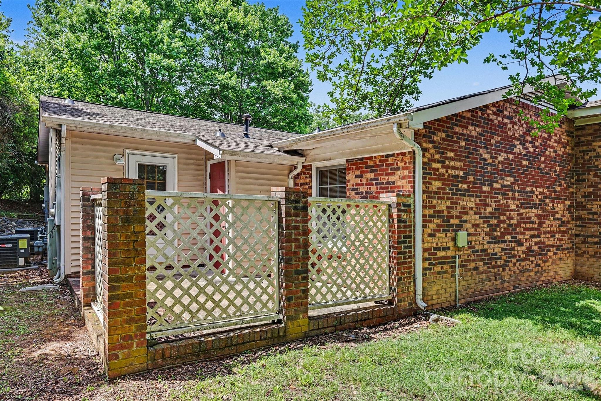 Merritt on Floyd - Residential
