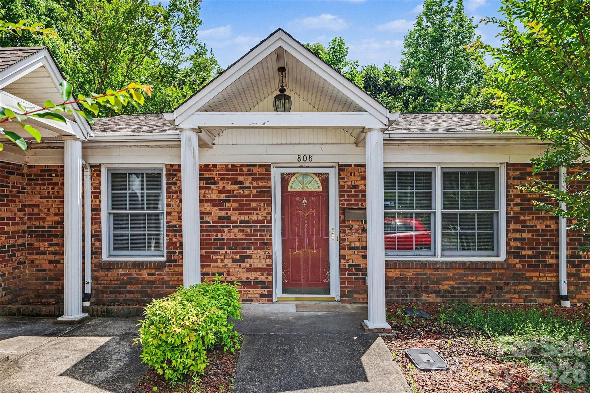 Merritt on Floyd - Residential