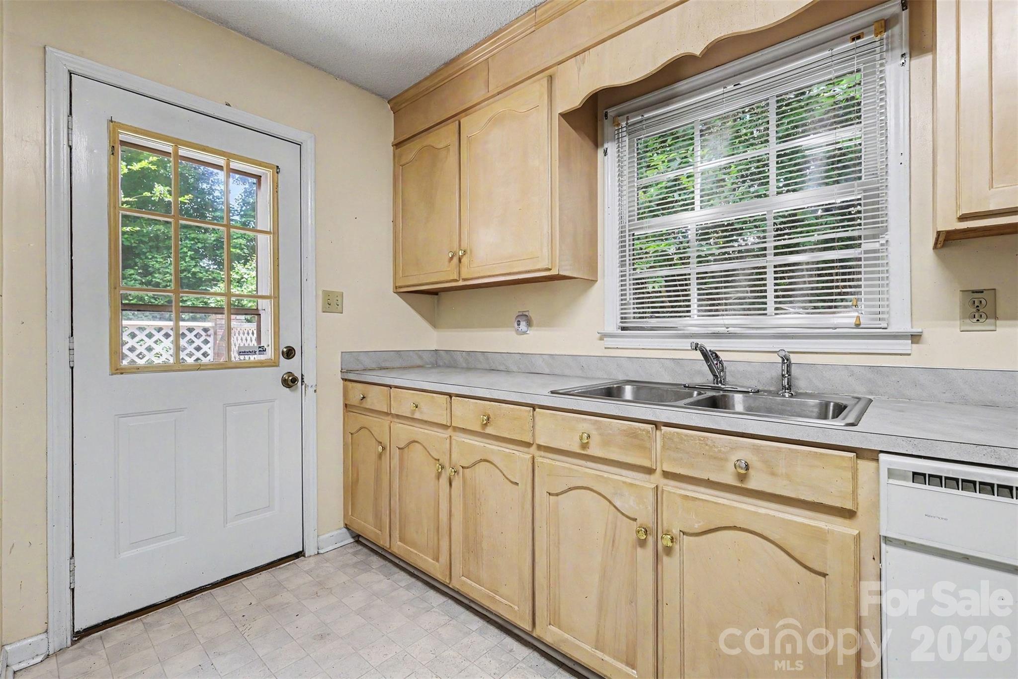 Merritt on Floyd - Residential