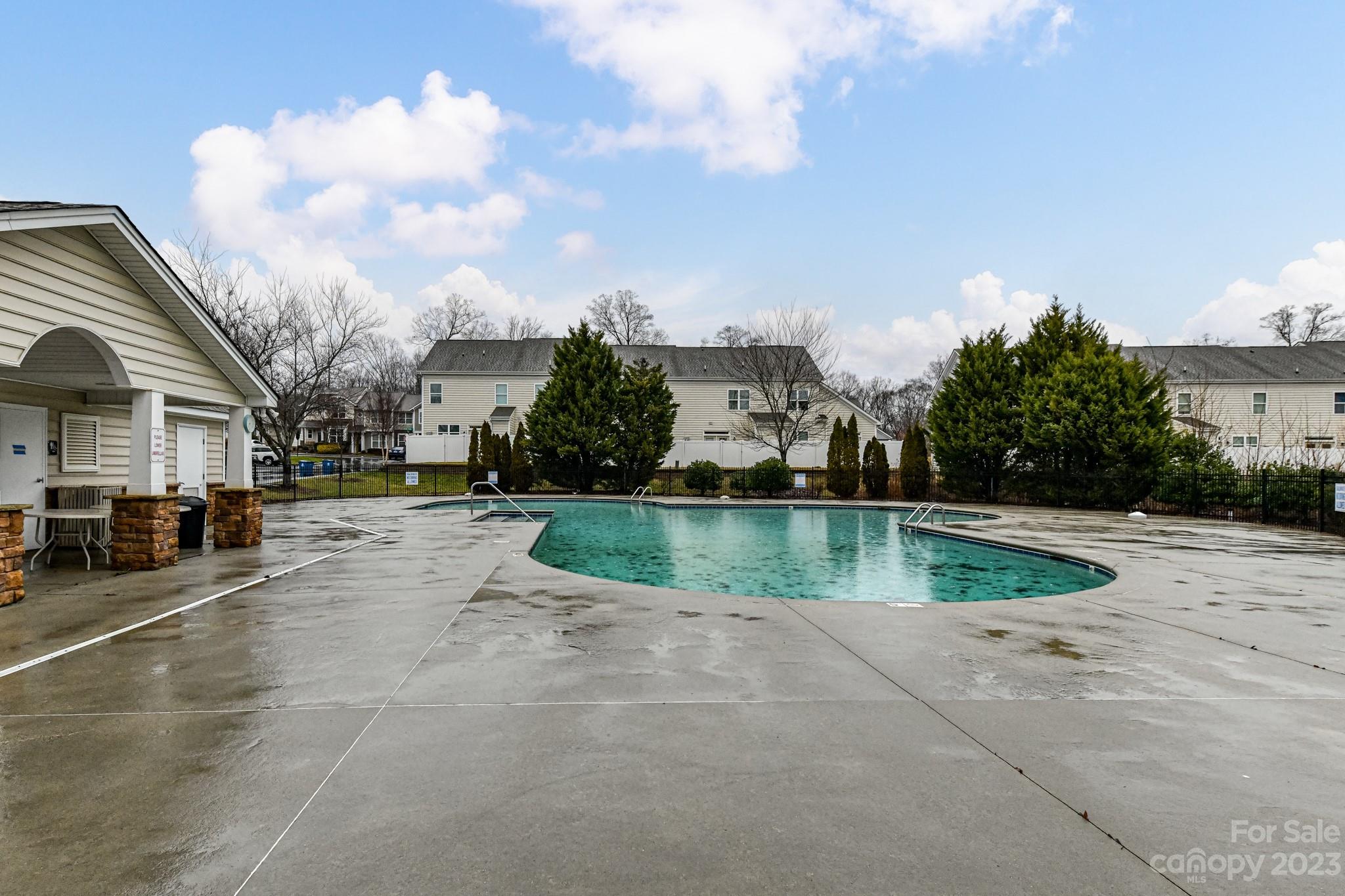 Waters Edge - Residential