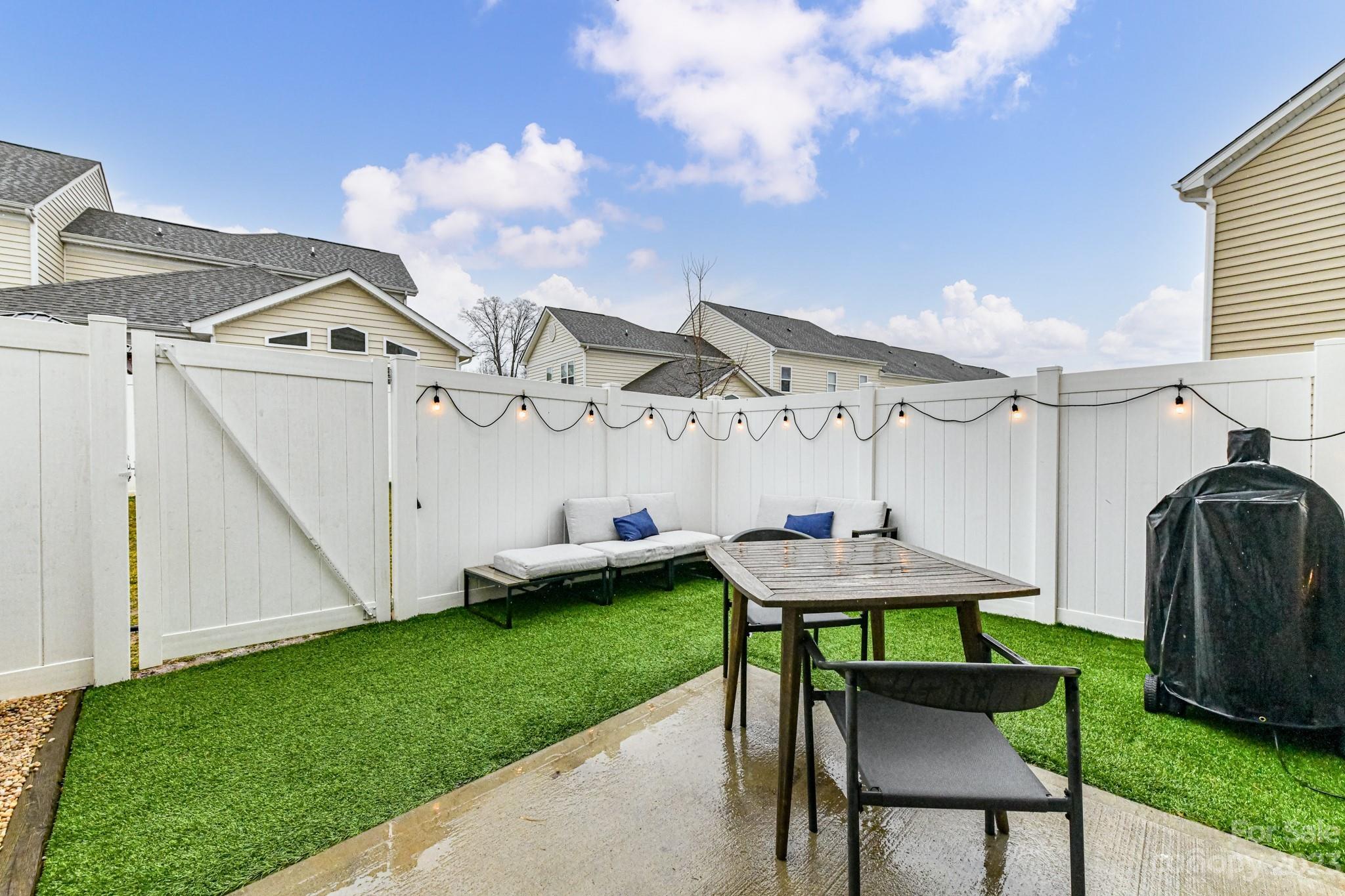 Waters Edge - Residential