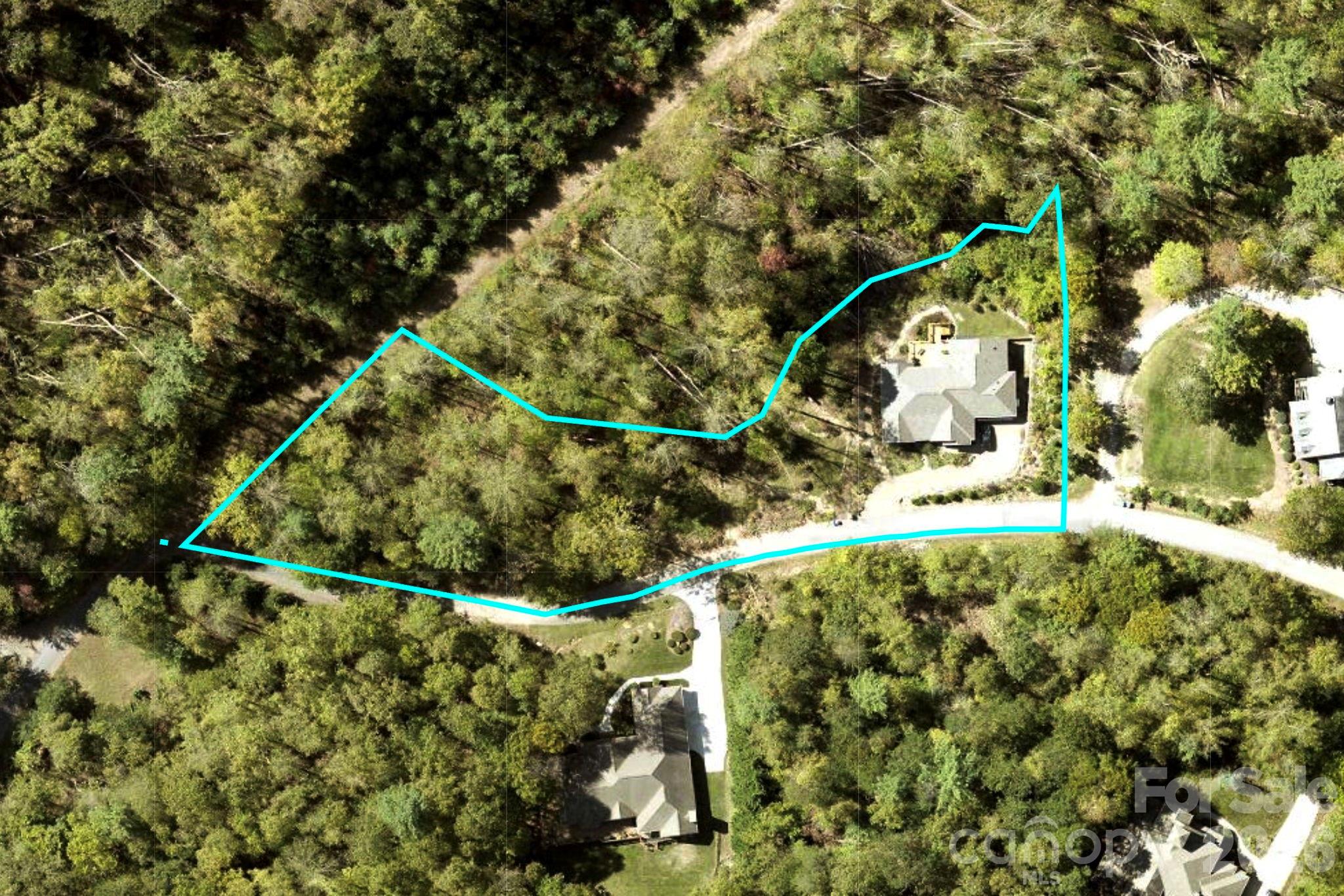 18 Hawks Pointe Lane