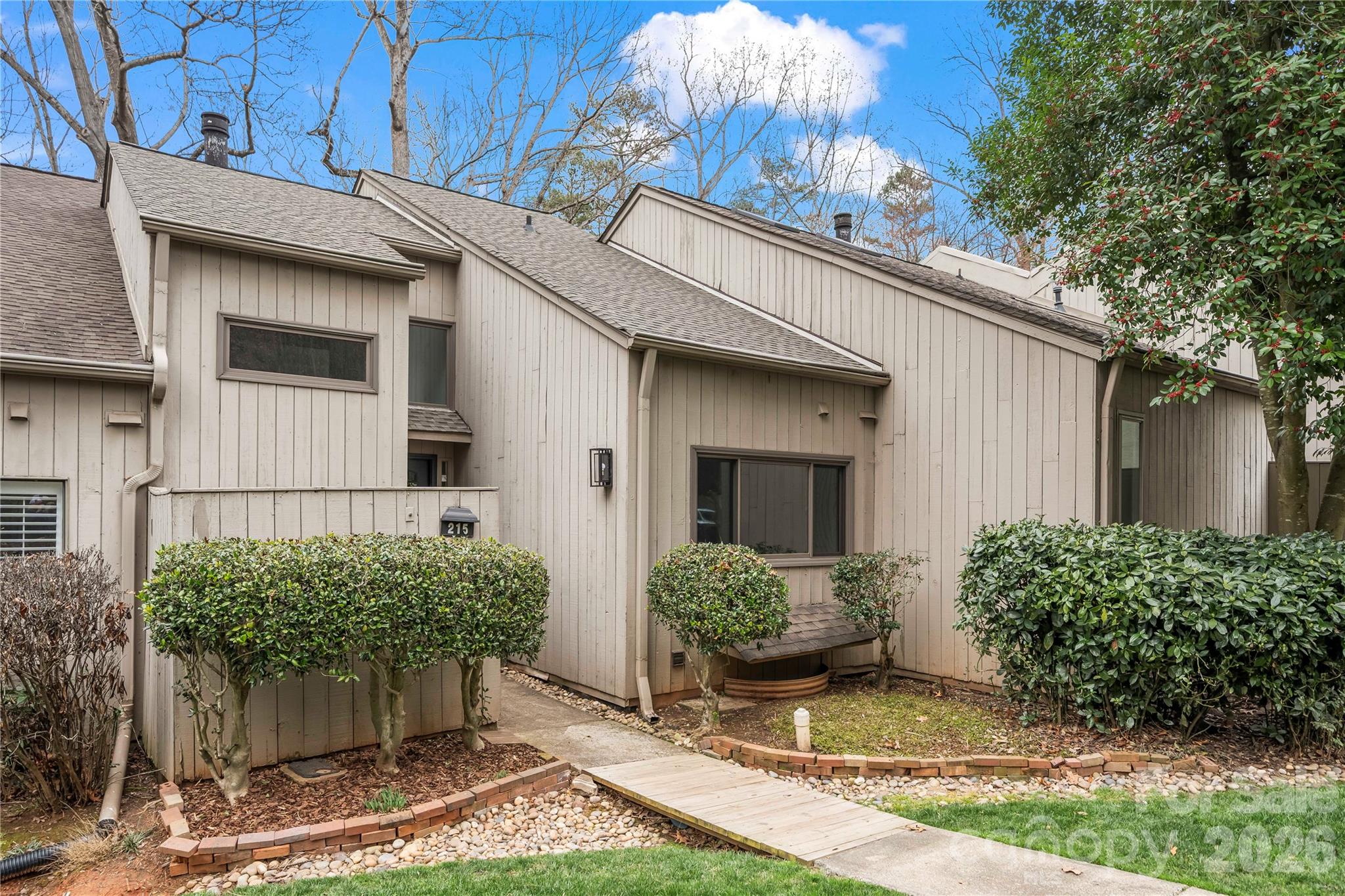 215 Riverview Terrace