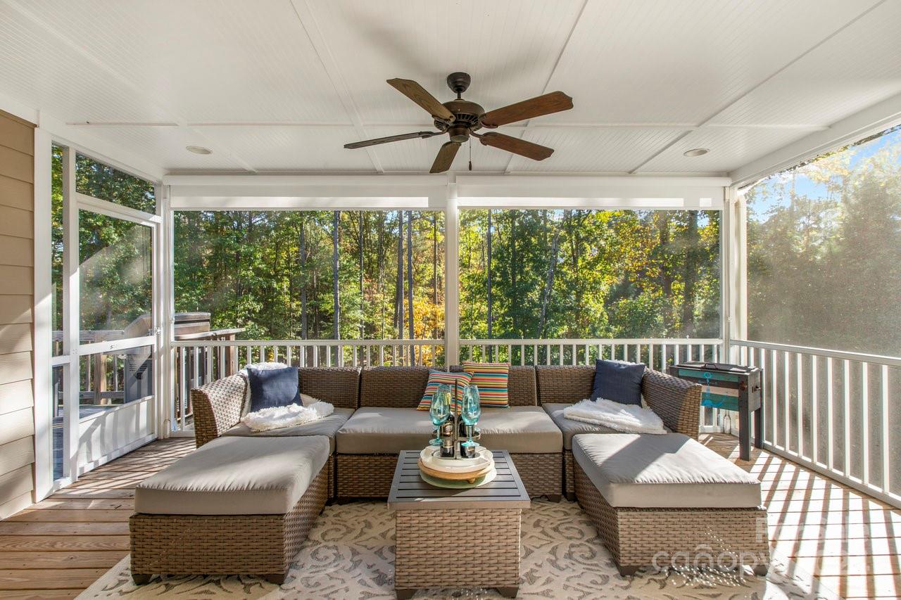 Woodleaf - Residential