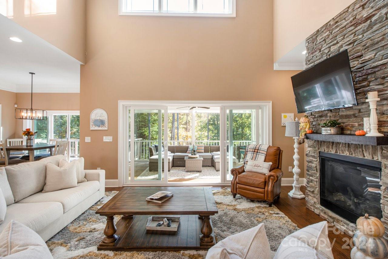 Woodleaf - Residential