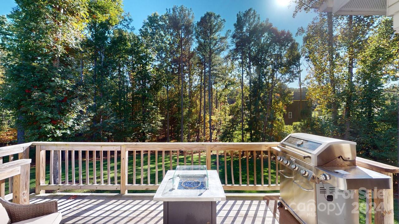 Woodleaf - Residential