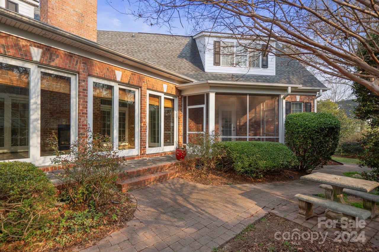 Woodleaf - Residential